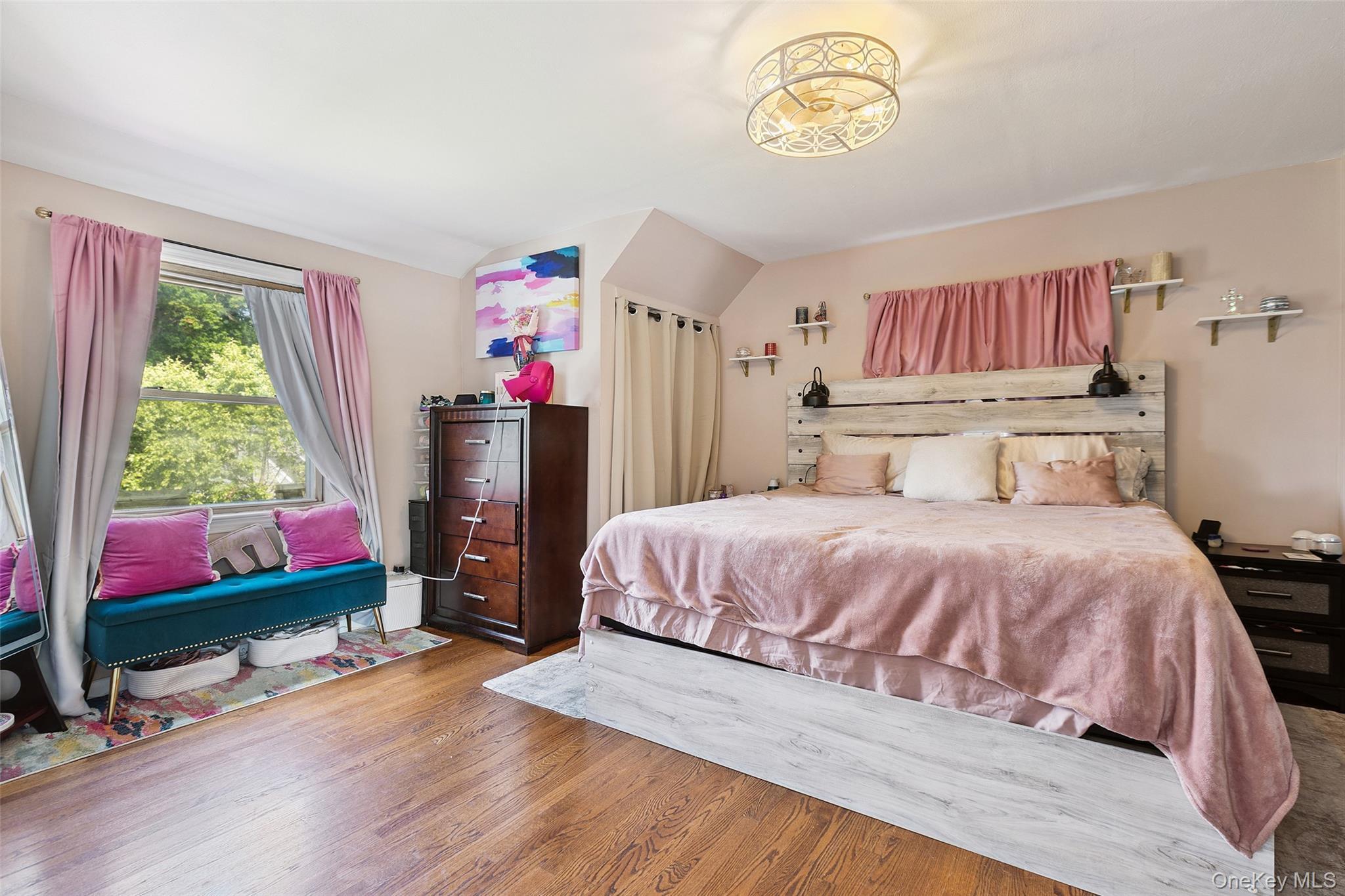 Single Family Ardell  Westchester County, NY 10708, MLS-885718-20