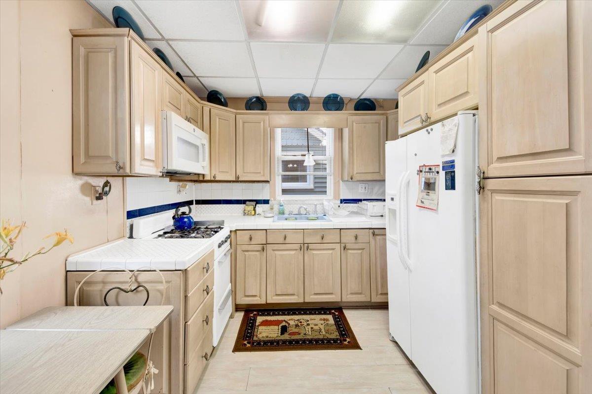 Single Family 216th  Queens, NY 11361, MLS-885750-10