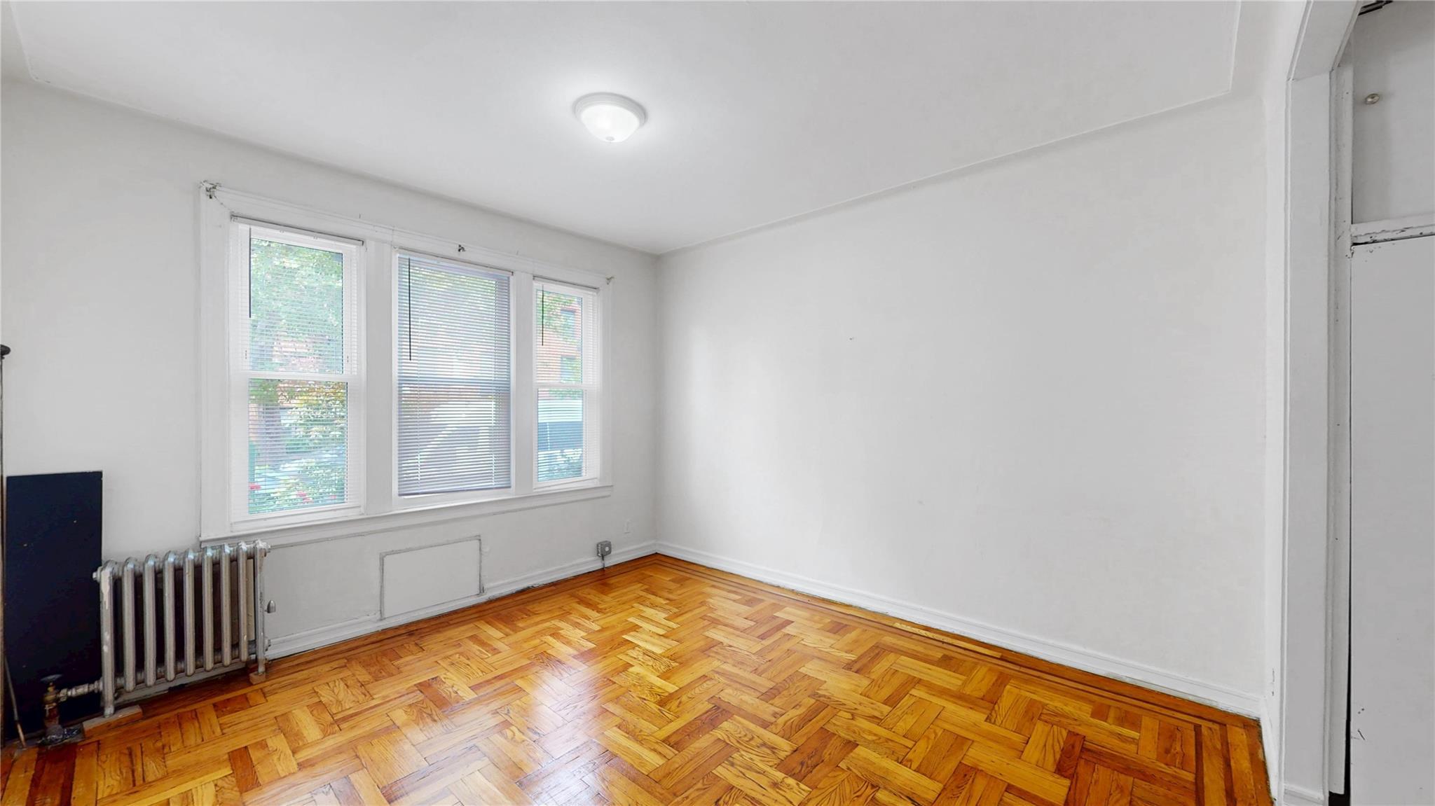 Single Family 40th  Queens, NY 11104, MLS-885751-5
