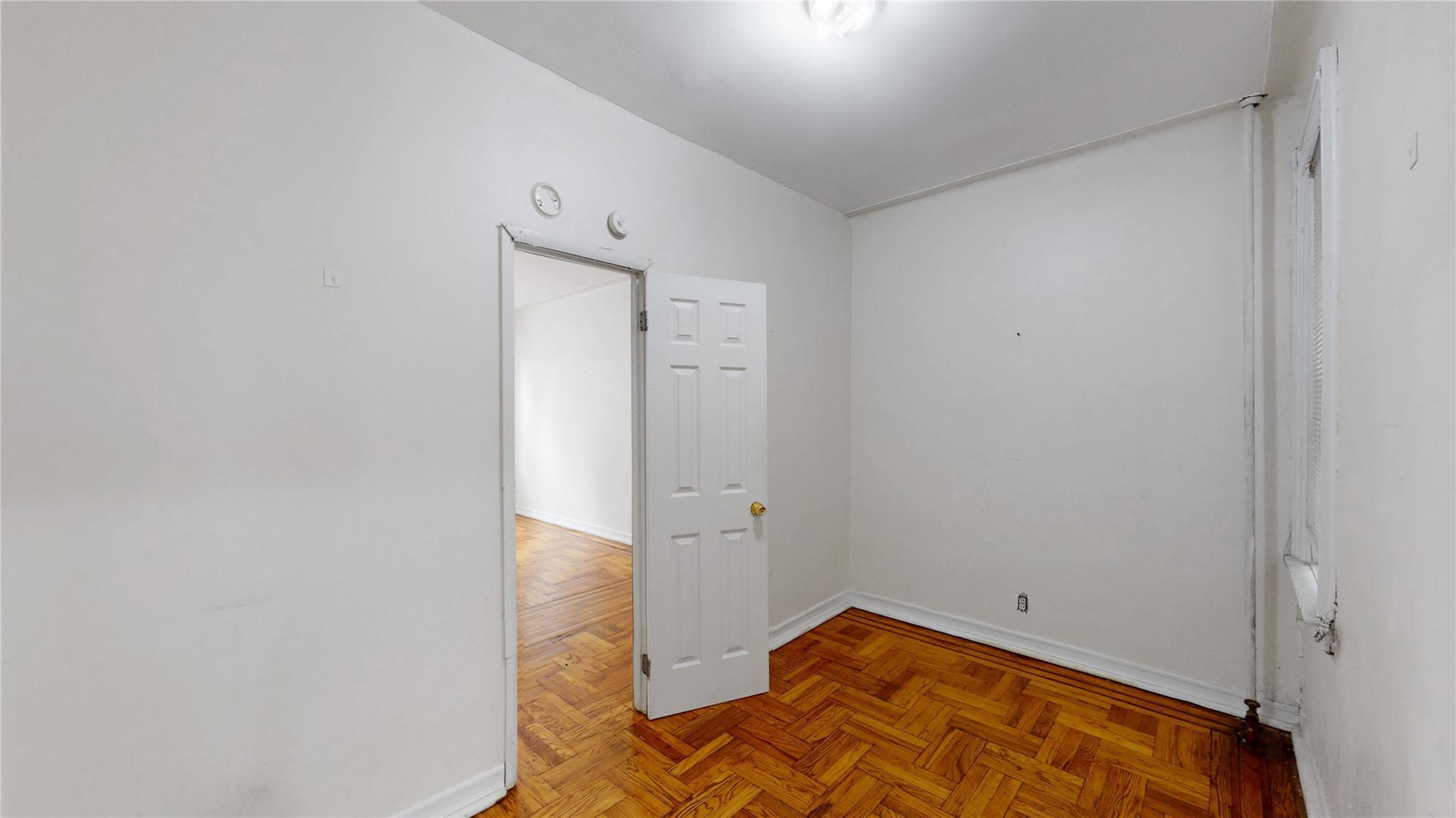 Single Family 40th  Queens, NY 11104, MLS-885751-6