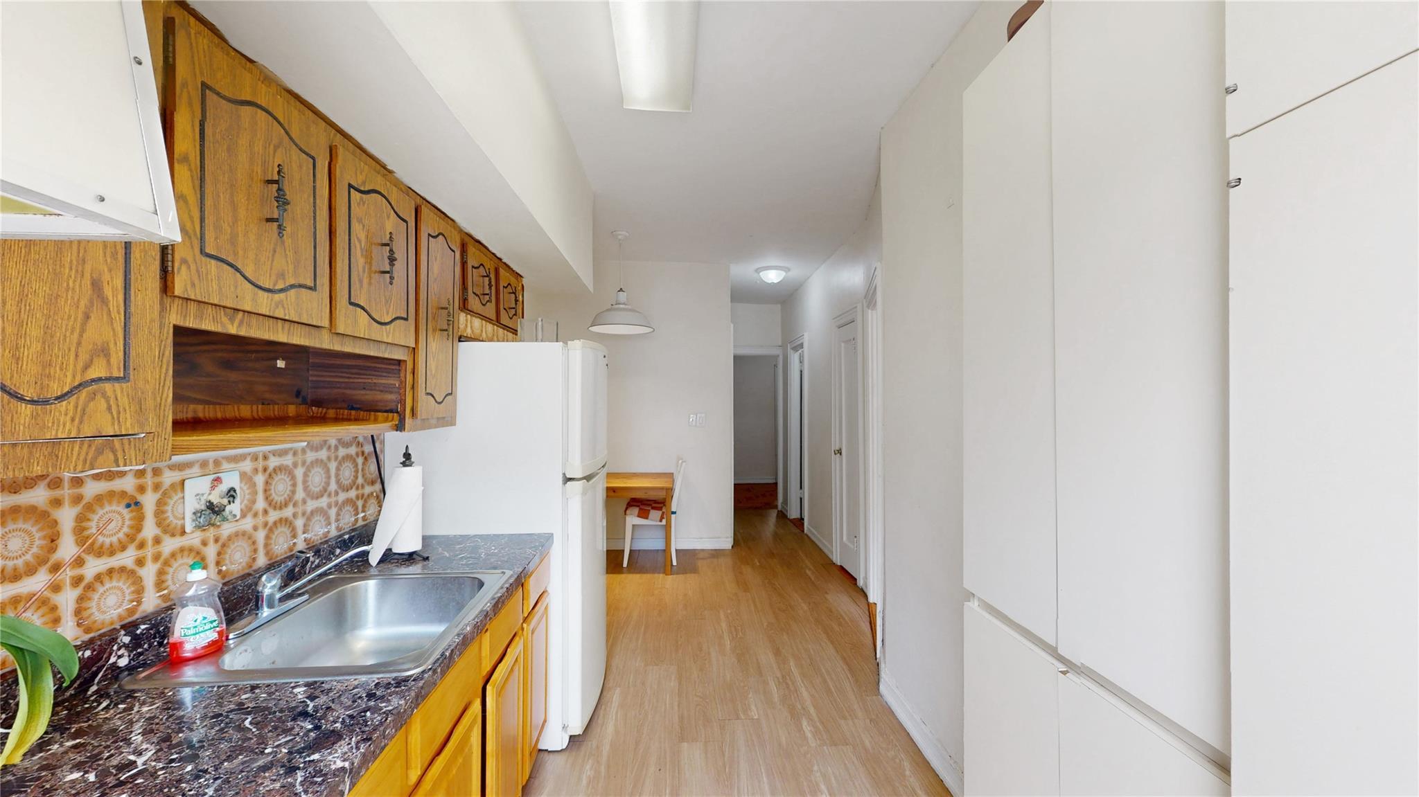 Single Family 40th  Queens, NY 11104, MLS-885751-8