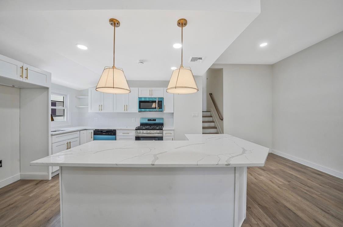 Single Family 161st  Queens, NY 11434, MLS-885767-11