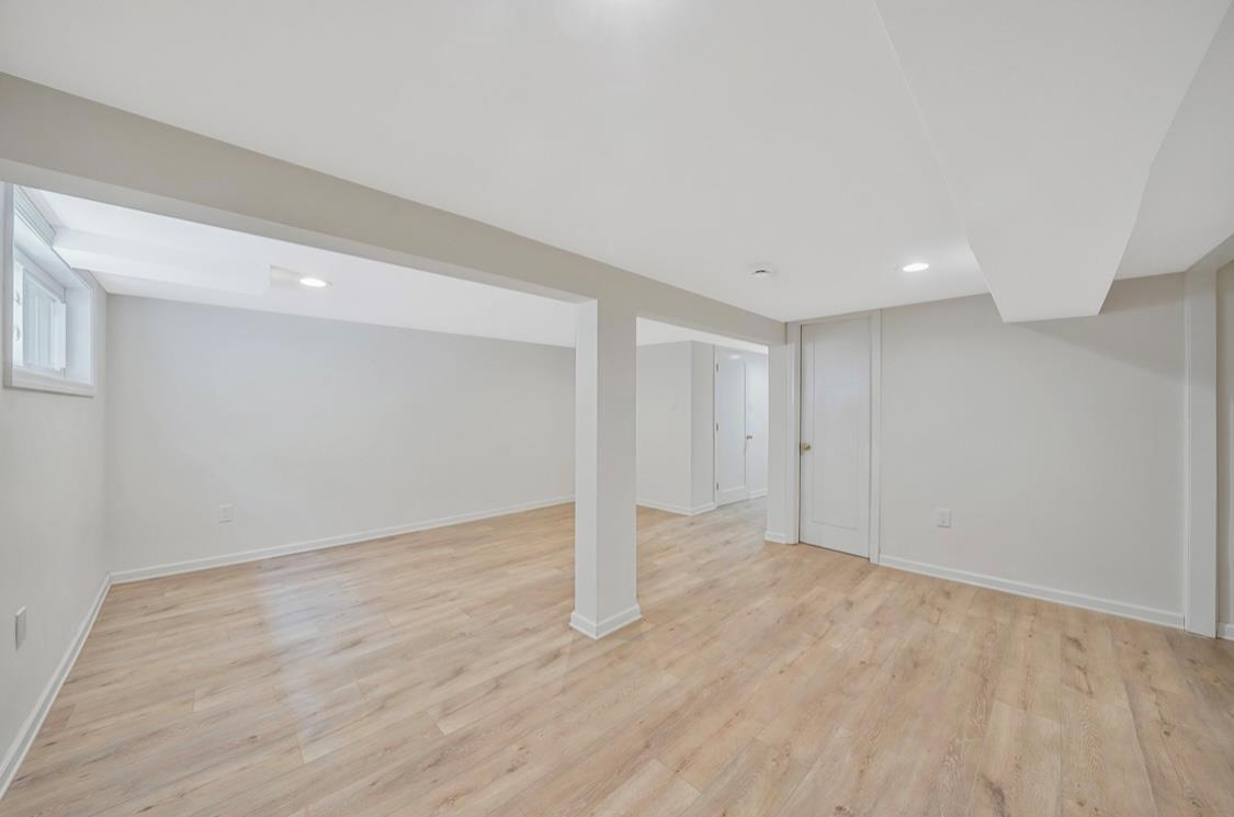 Single Family 161st  Queens, NY 11434, MLS-885767-24
