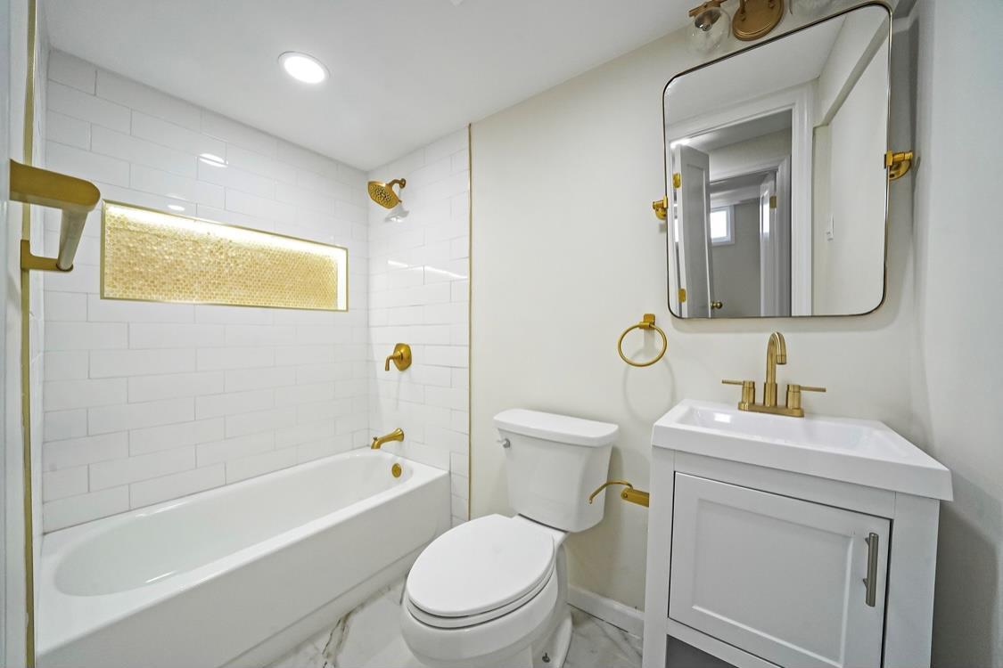 Single Family 161st  Queens, NY 11434, MLS-885767-28