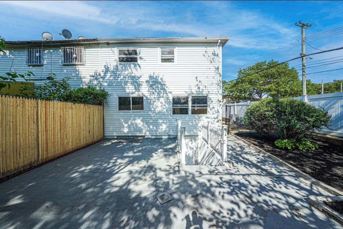 Single Family 161st  Queens, NY 11434, MLS-885767-5
