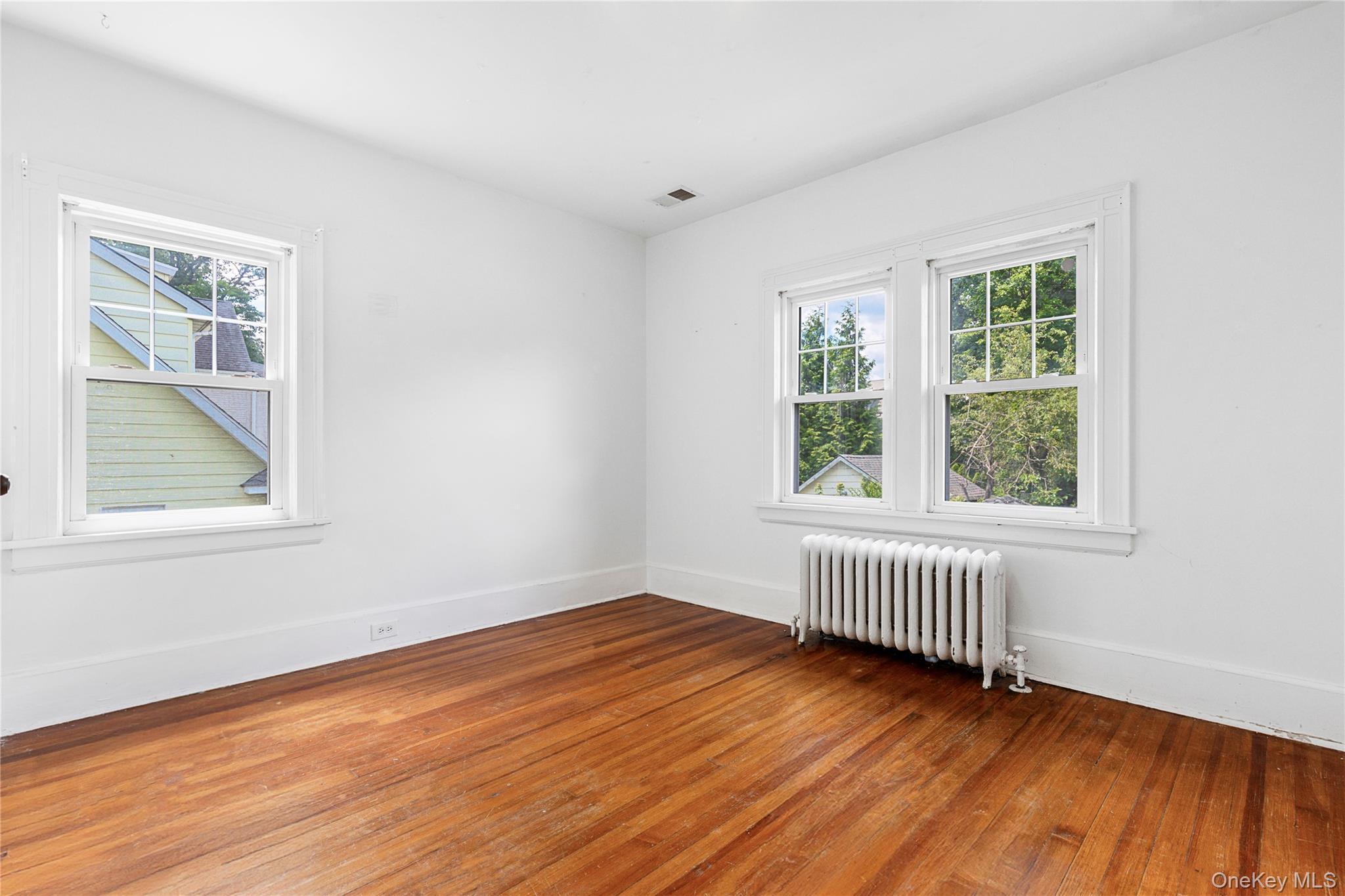 Single Family Roosevelt Westchester County, NY 10580, MLS-885778-16