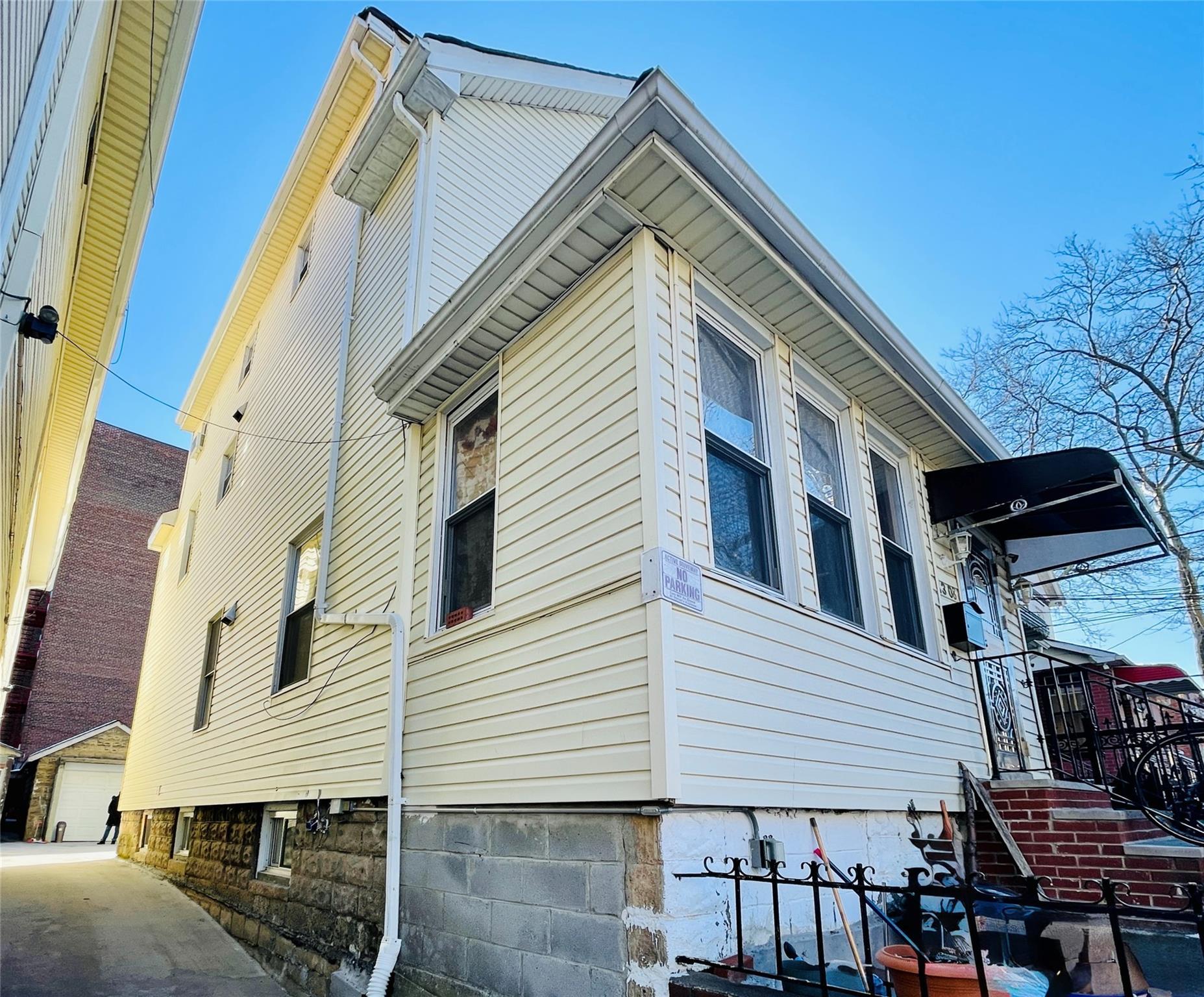 Single Family Pettit  Queens, NY 11373, MLS-885801-2
