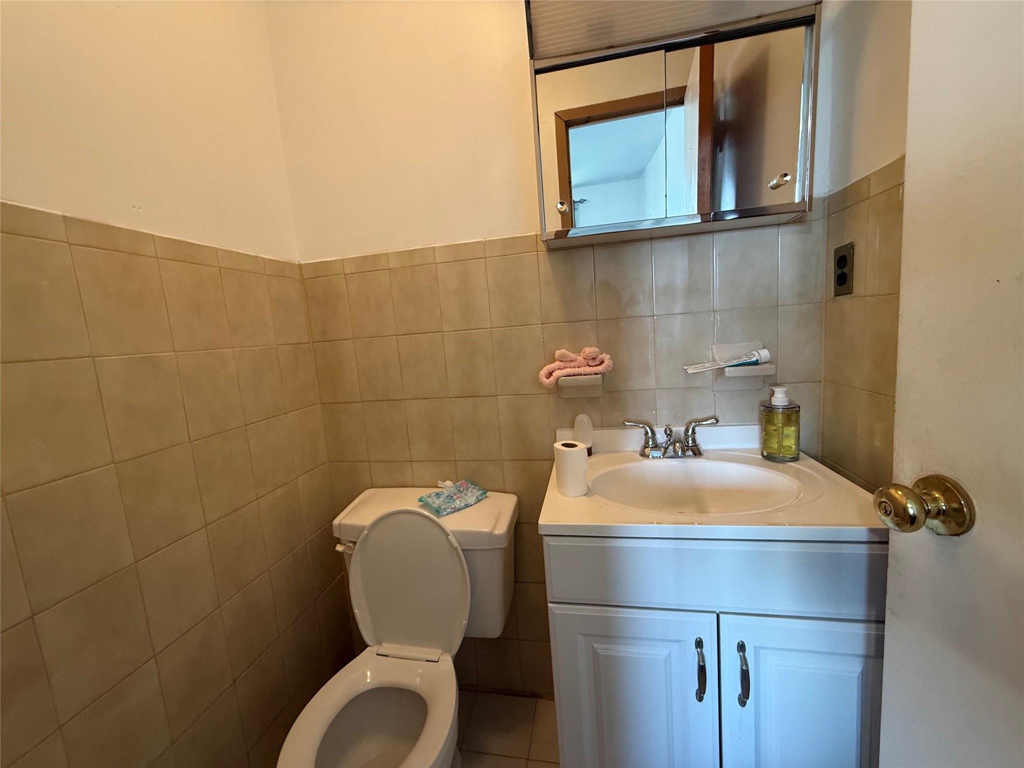 Single Family 159th  Queens, NY 11358, MLS-885810-26