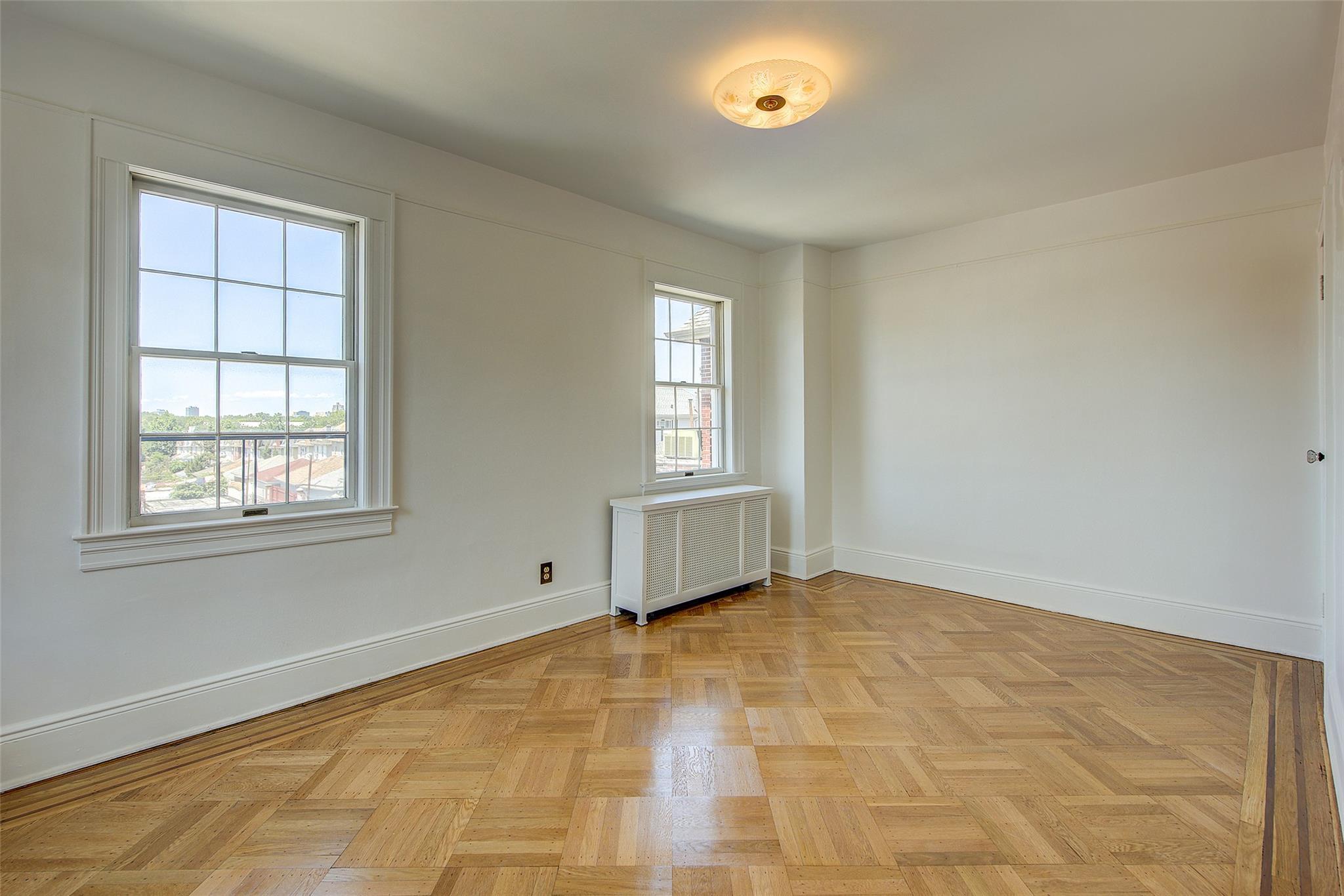 Single Family Union  Queens, NY 11385, MLS-885836-31