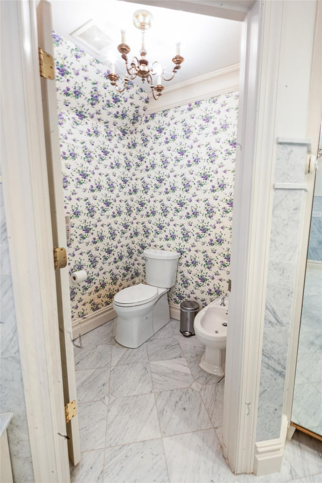 Single Family Sussex Nassau County, NY 11020, MLS-885867-18