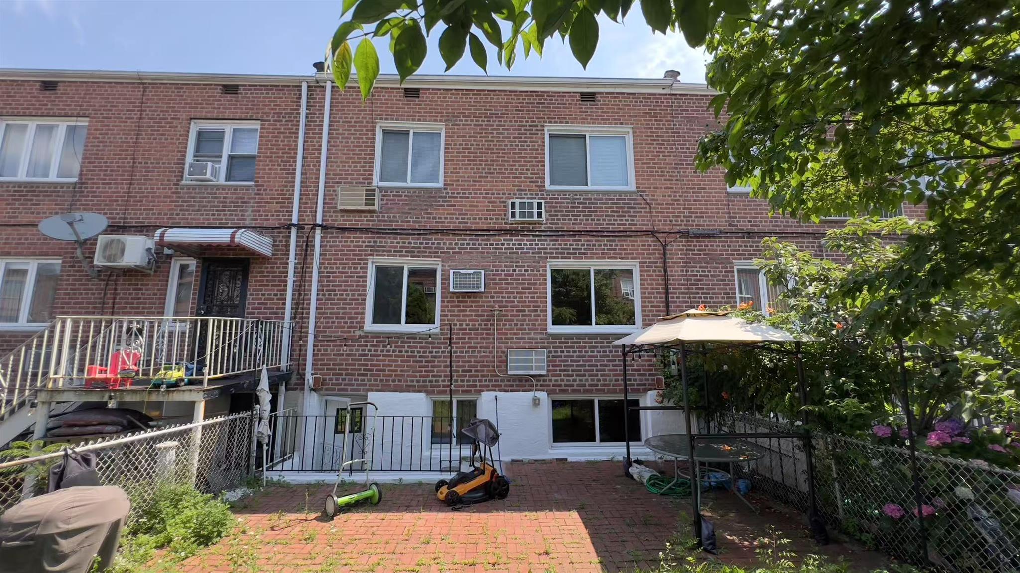 Single Family 70th  Queens, NY 11379, MLS-885870-5