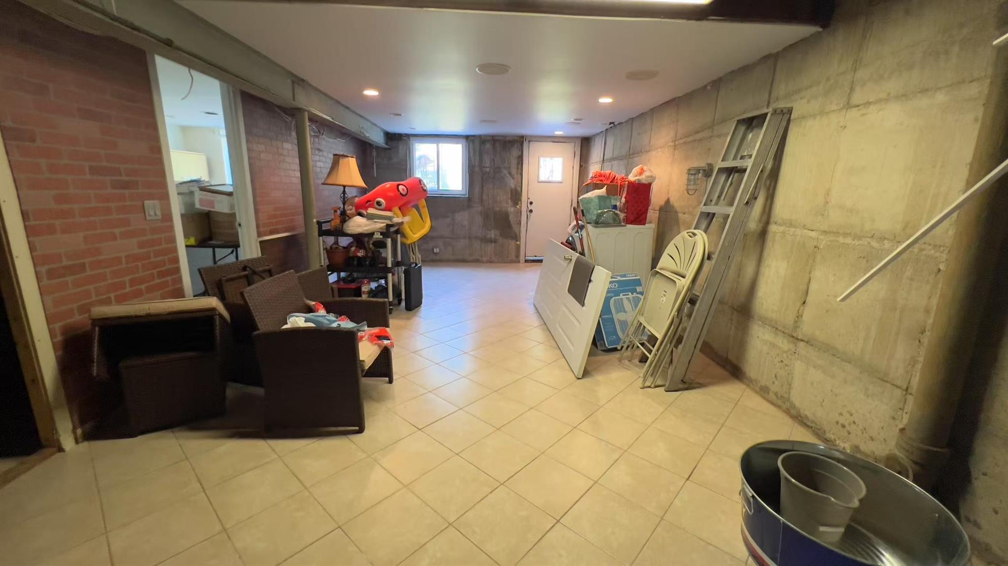Single Family 70th  Queens, NY 11379, MLS-885870-8