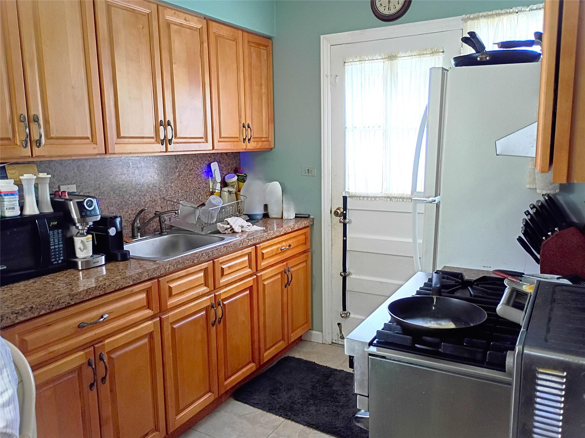 Single Family Baldwin  Nassau County, NY 11550, MLS-885876-6