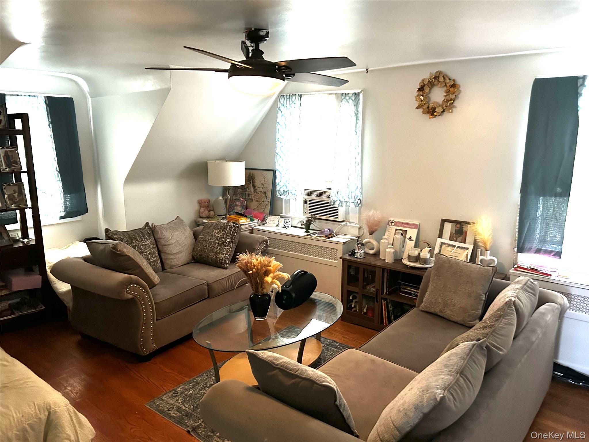 Single Family Duryea  Nassau County, NY 11563, MLS-885905-14