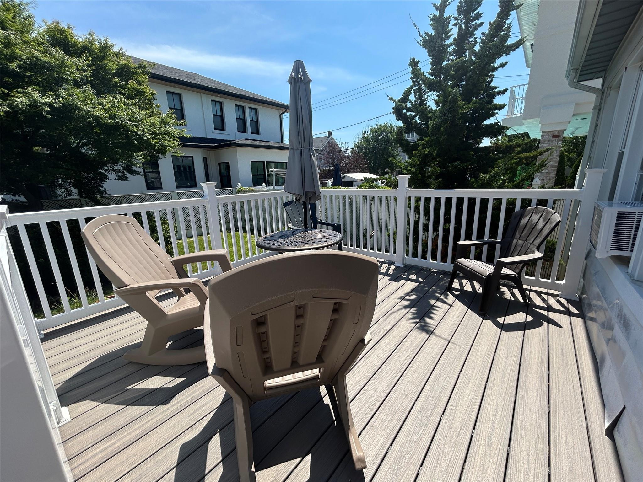 Single Family Newport  Queens, NY 11694, MLS-885908-5