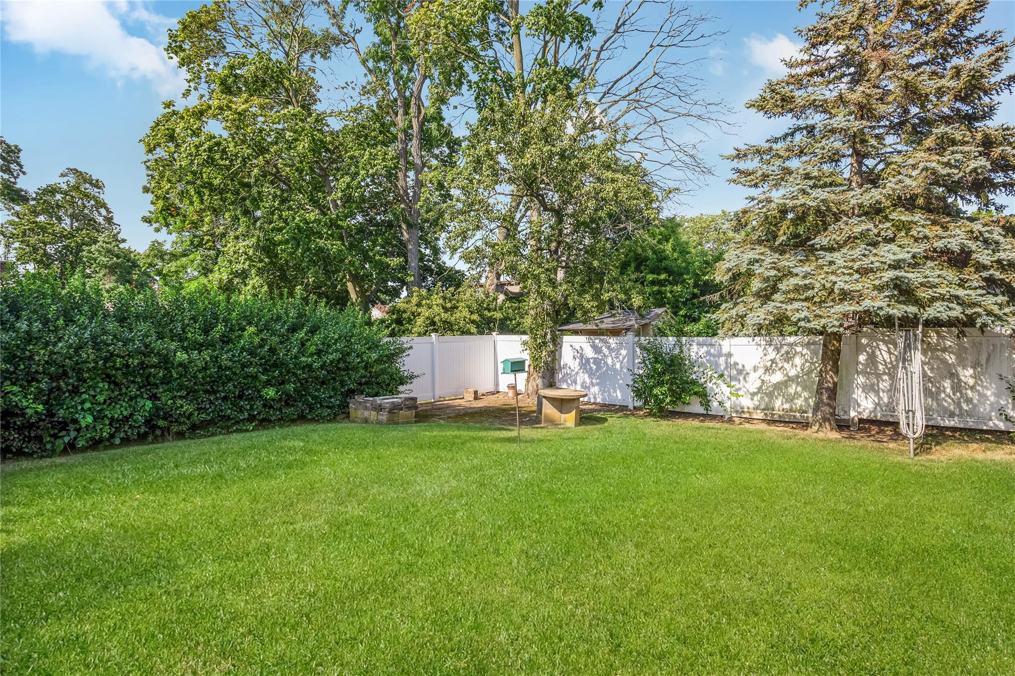 Single Family Seaman  Nassau County, NY 11520, MLS-885933-4