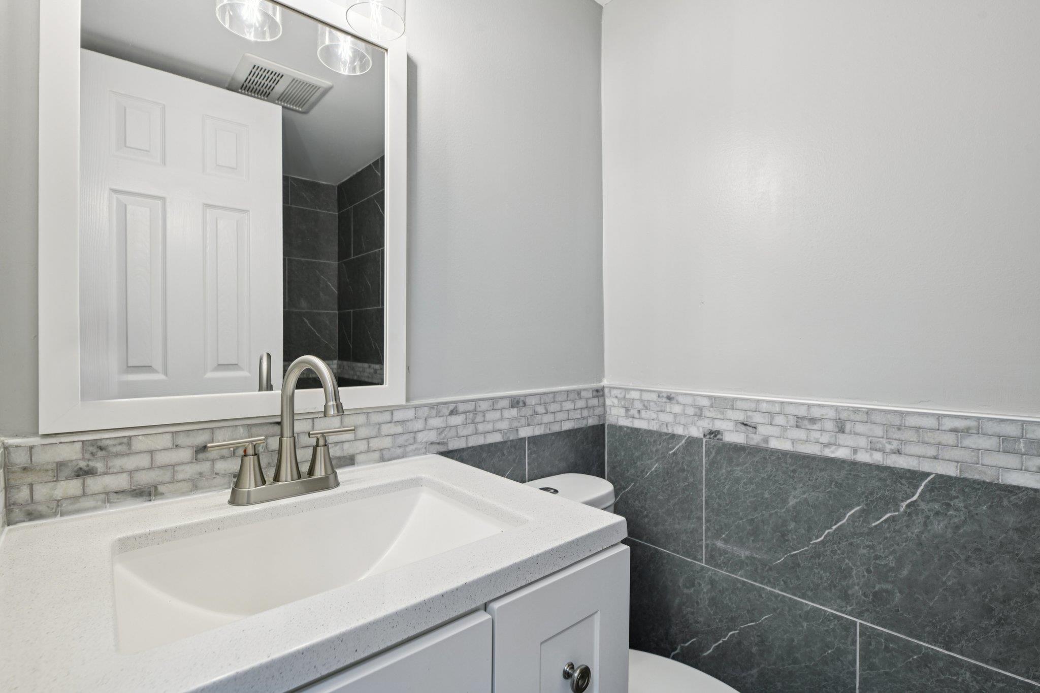 Single Family Walton  Suffolk County, NY 11717, MLS-885940-28