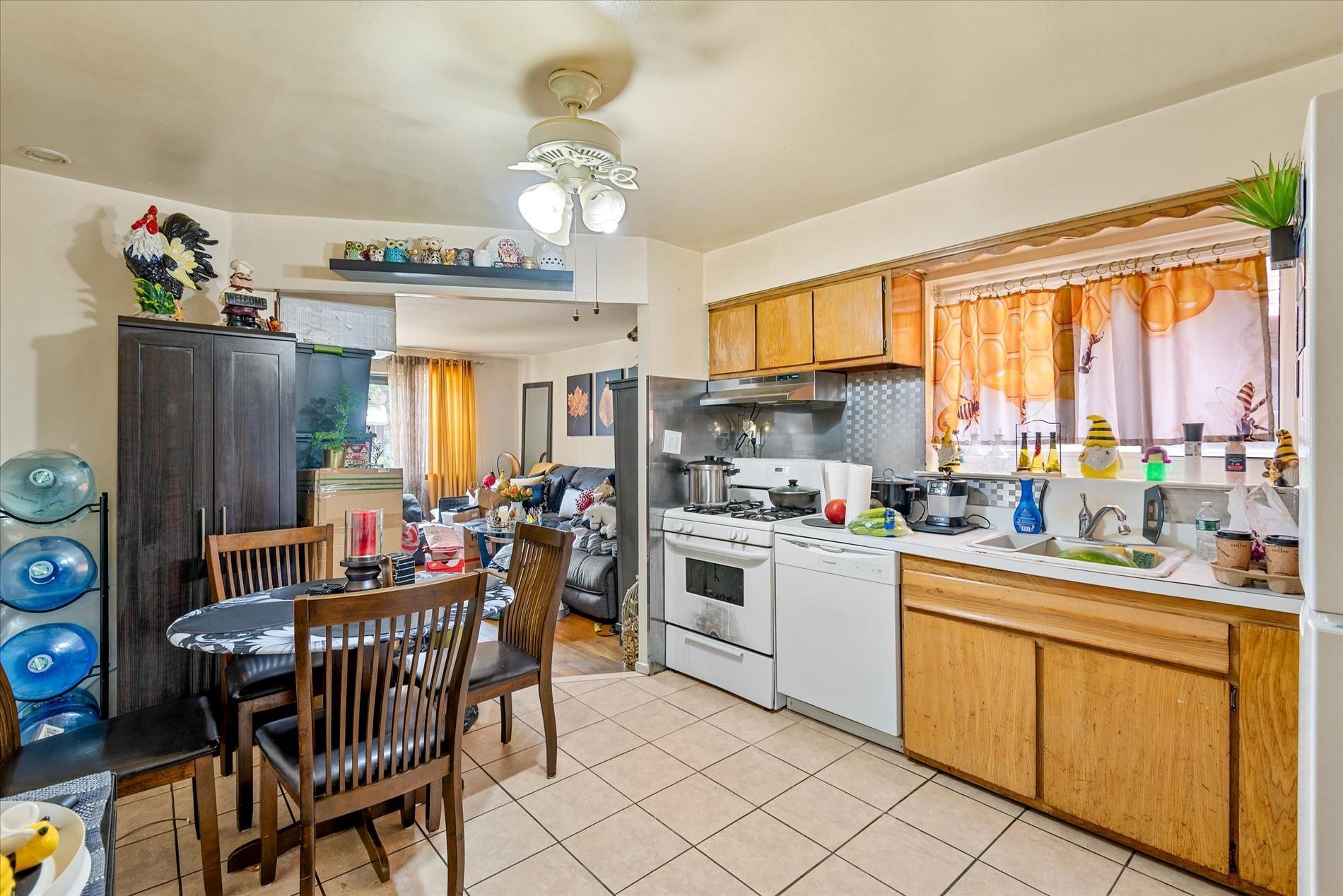 Single Family 71st  Queens, NY 11377, MLS-885942-13