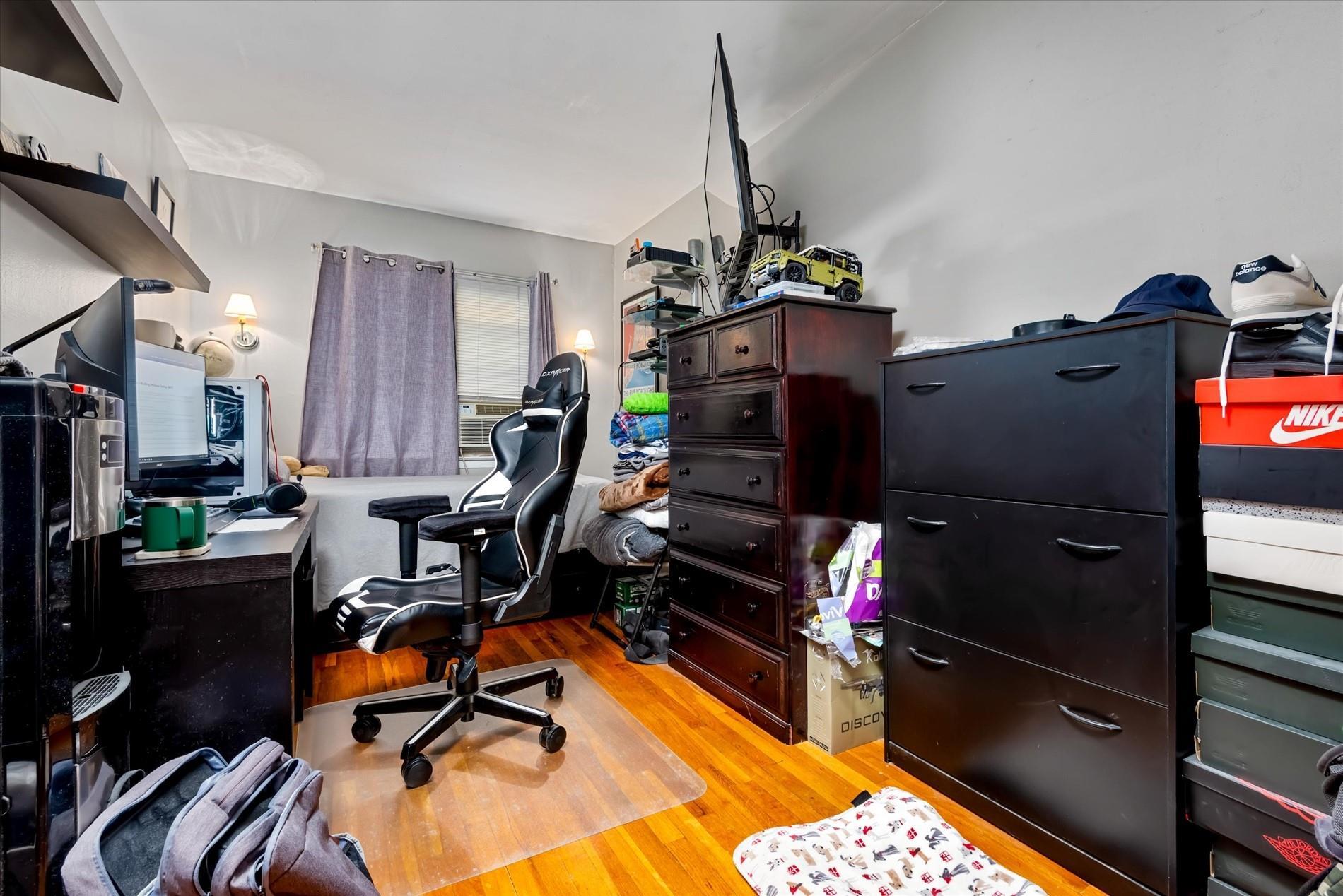 Single Family 71st  Queens, NY 11377, MLS-885942-9