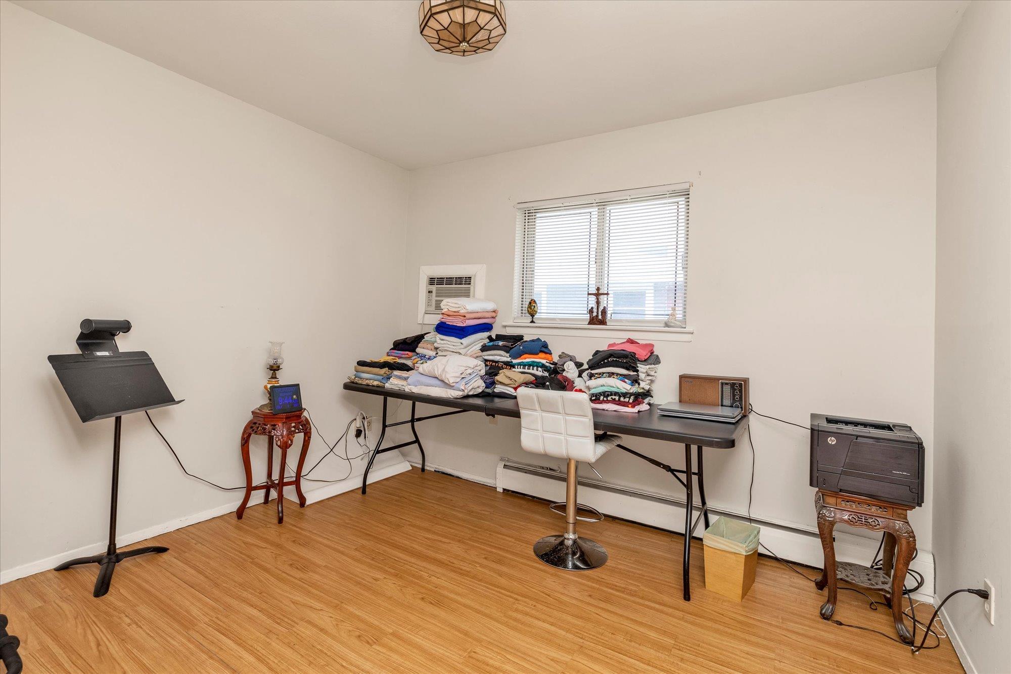 Single Family 233  Queens, NY 11363, MLS-885948-11