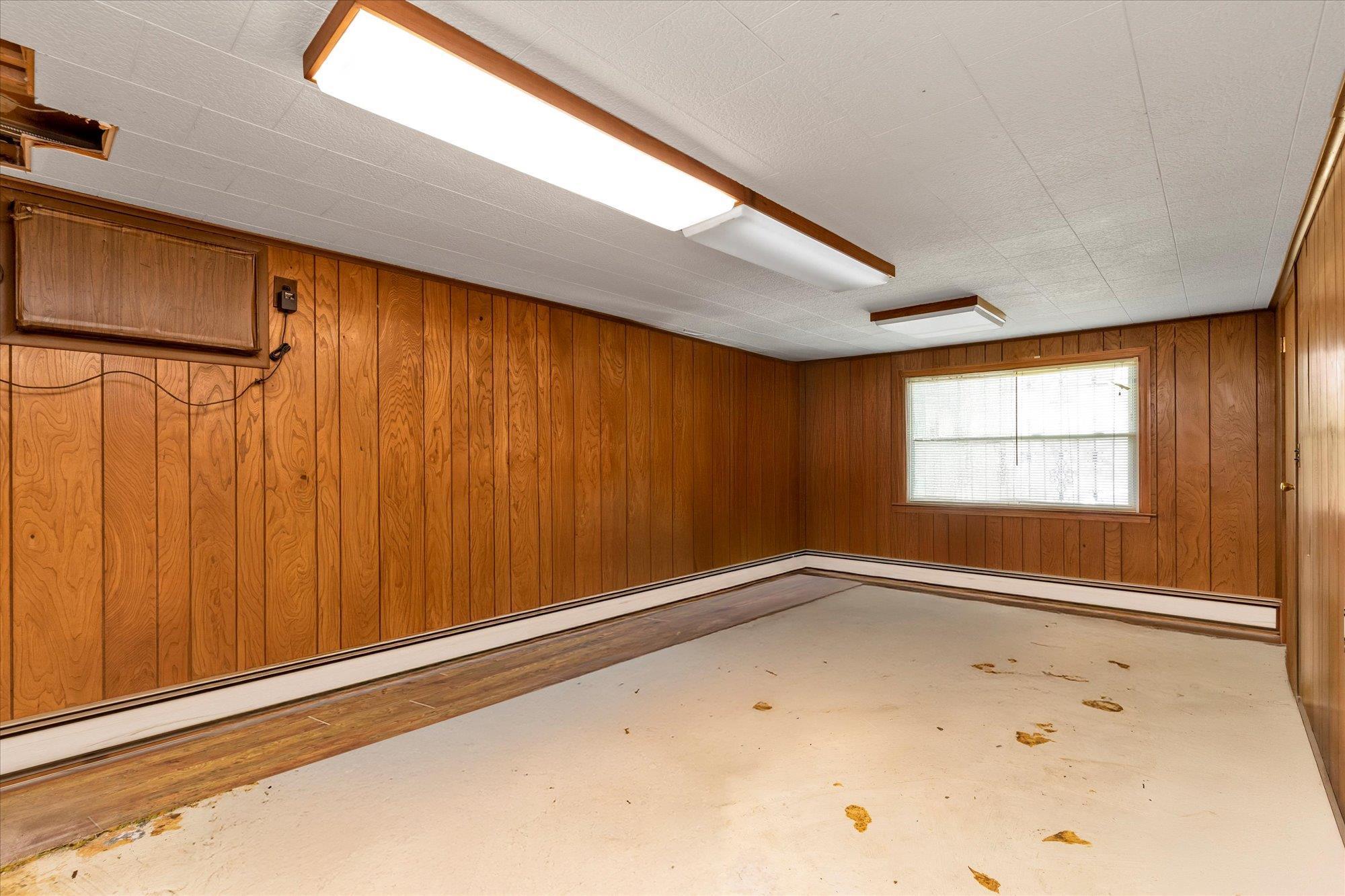 Single Family 233  Queens, NY 11363, MLS-885948-17