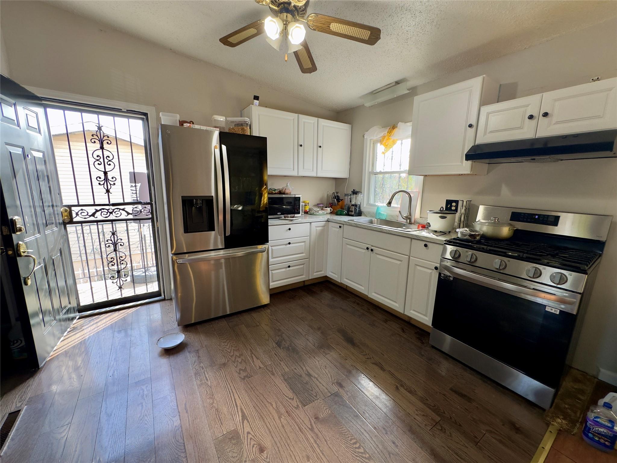 Single Family Charlotte  Bronx, NY 10460, MLS-885970-4