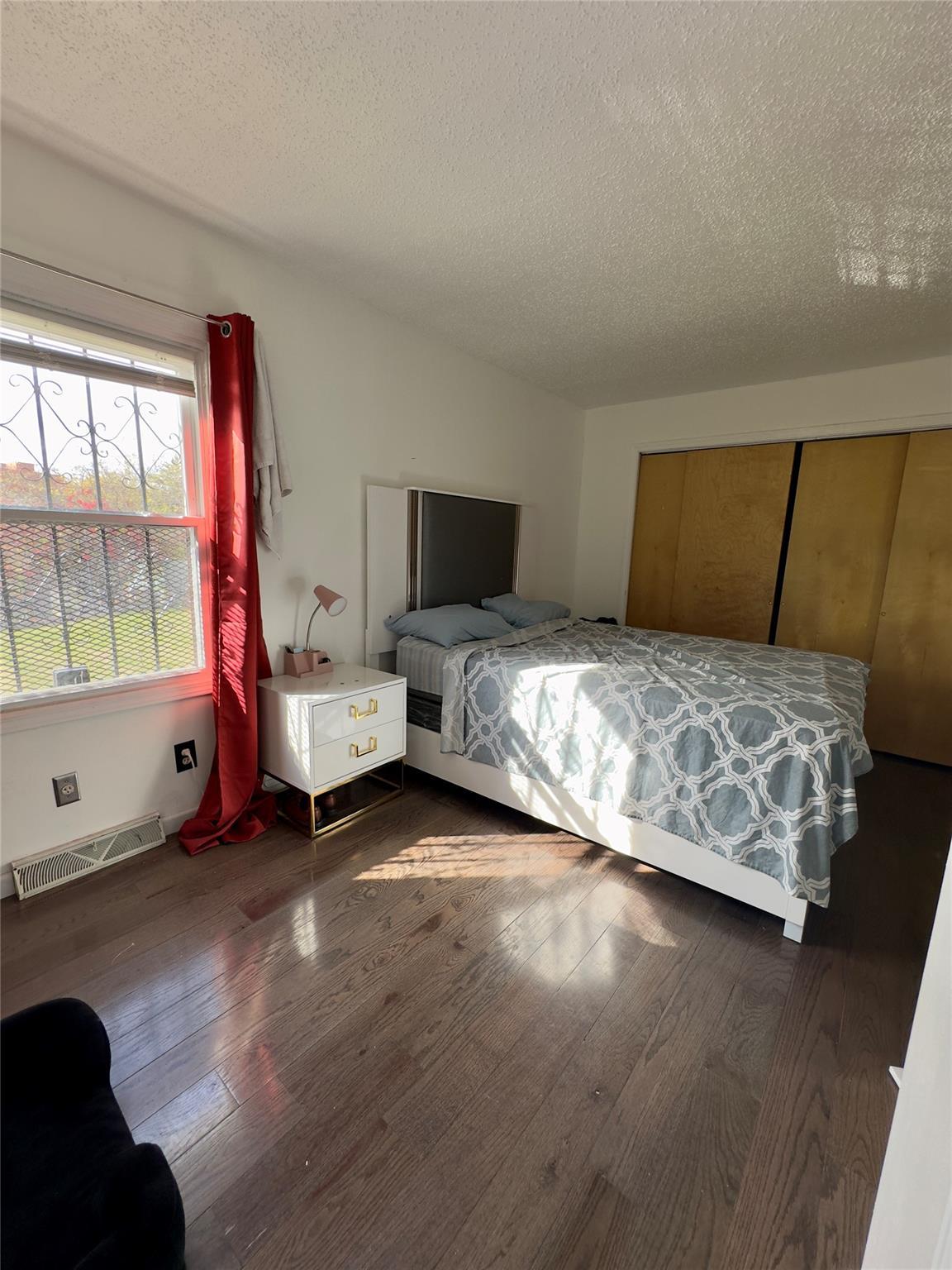 Single Family Charlotte  Bronx, NY 10460, MLS-885970-7