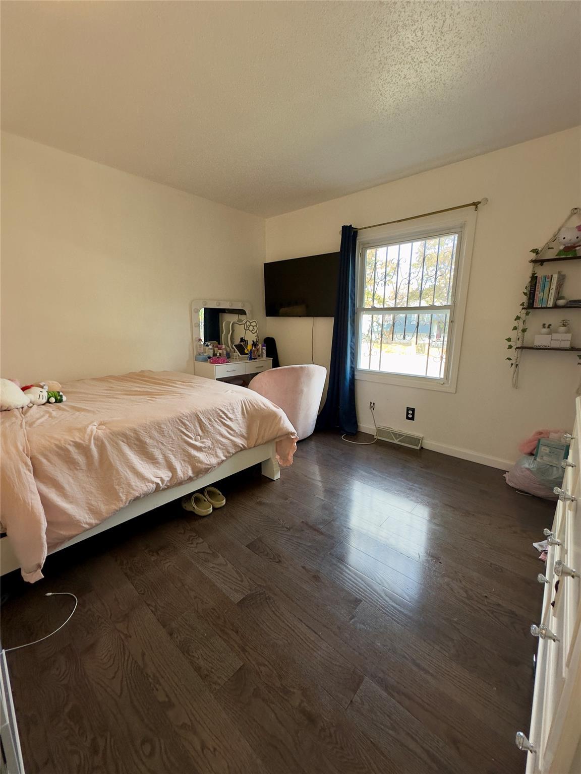 Single Family Charlotte  Bronx, NY 10460, MLS-885970-9