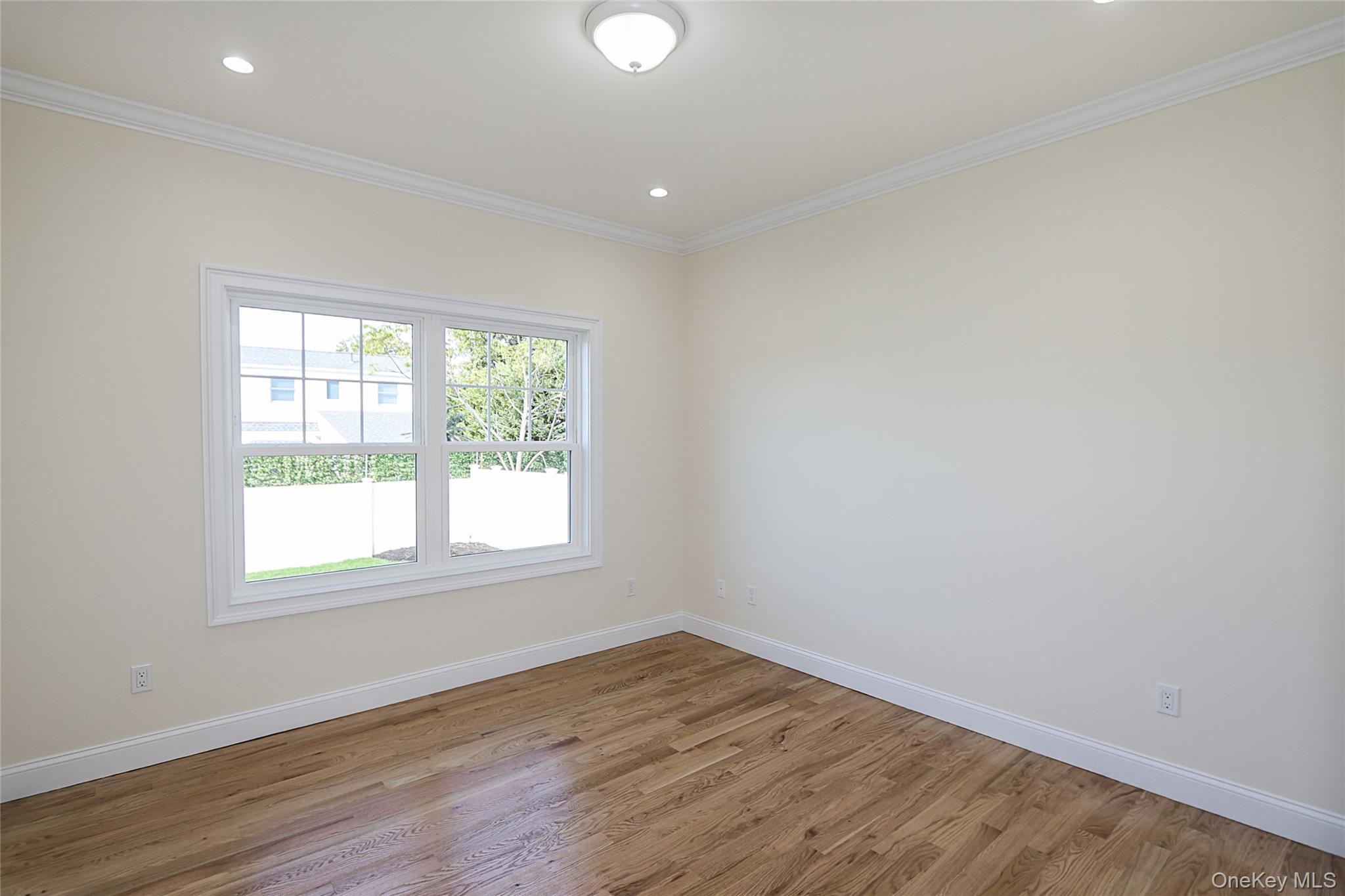 Single Family Rose Nassau County, NY 11566, MLS-885981-20