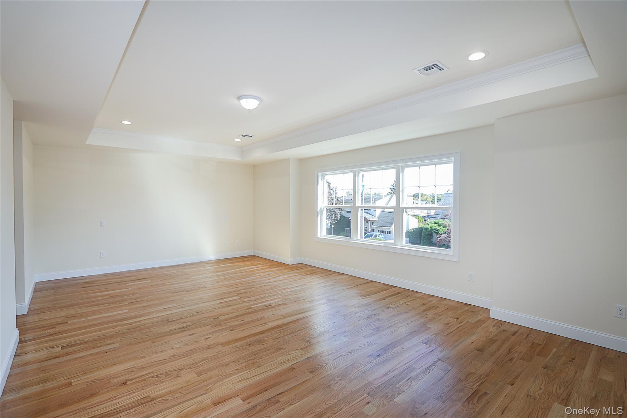 Single Family Rose Nassau County, NY 11566, MLS-885981-22