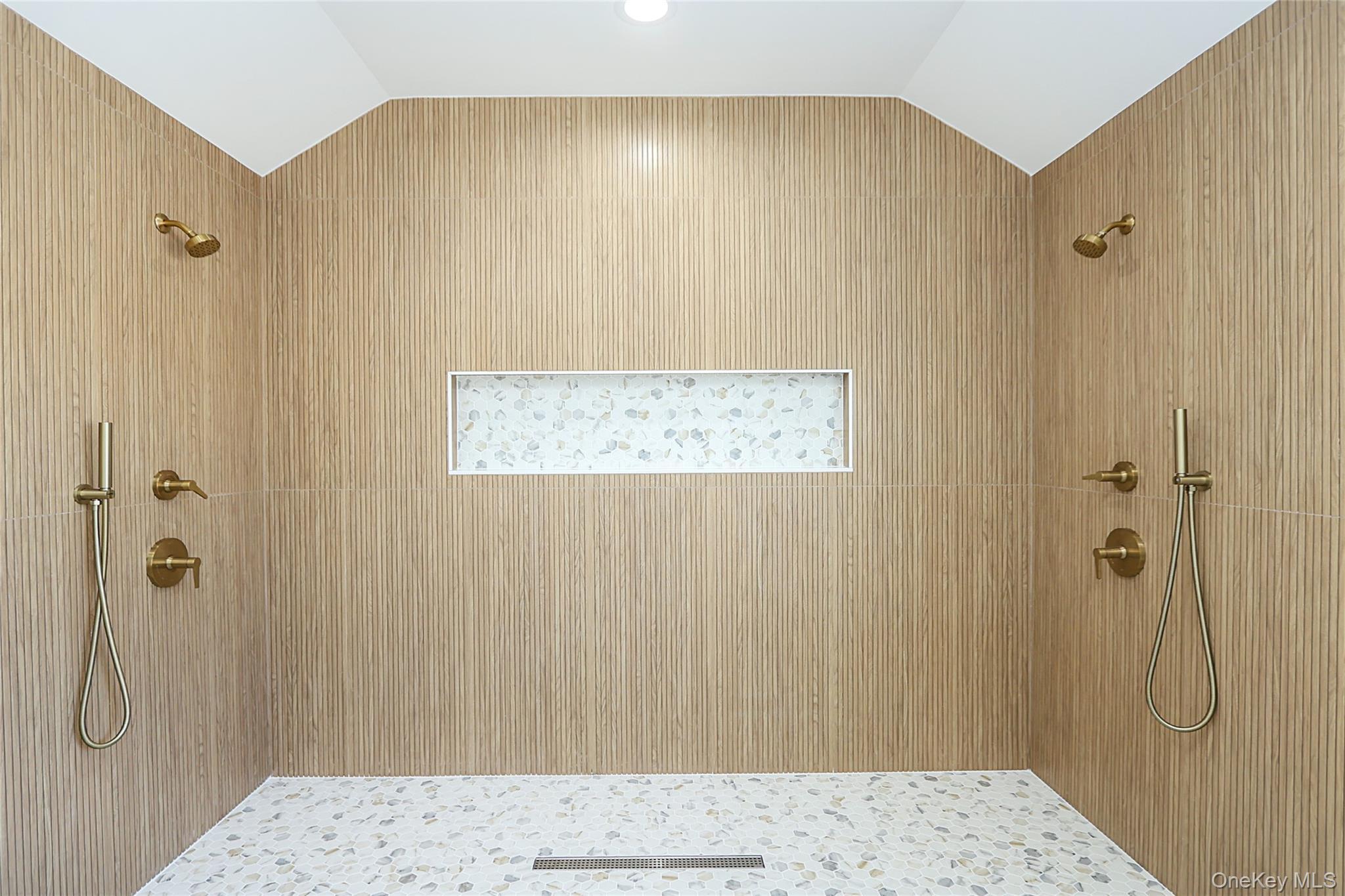 Single Family Rose Nassau County, NY 11566, MLS-885981-27