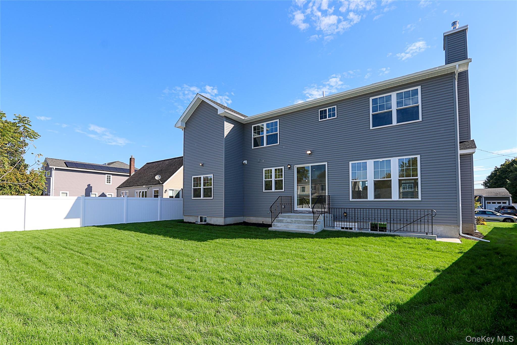 Single Family Rose Nassau County, NY 11566, MLS-885981-37