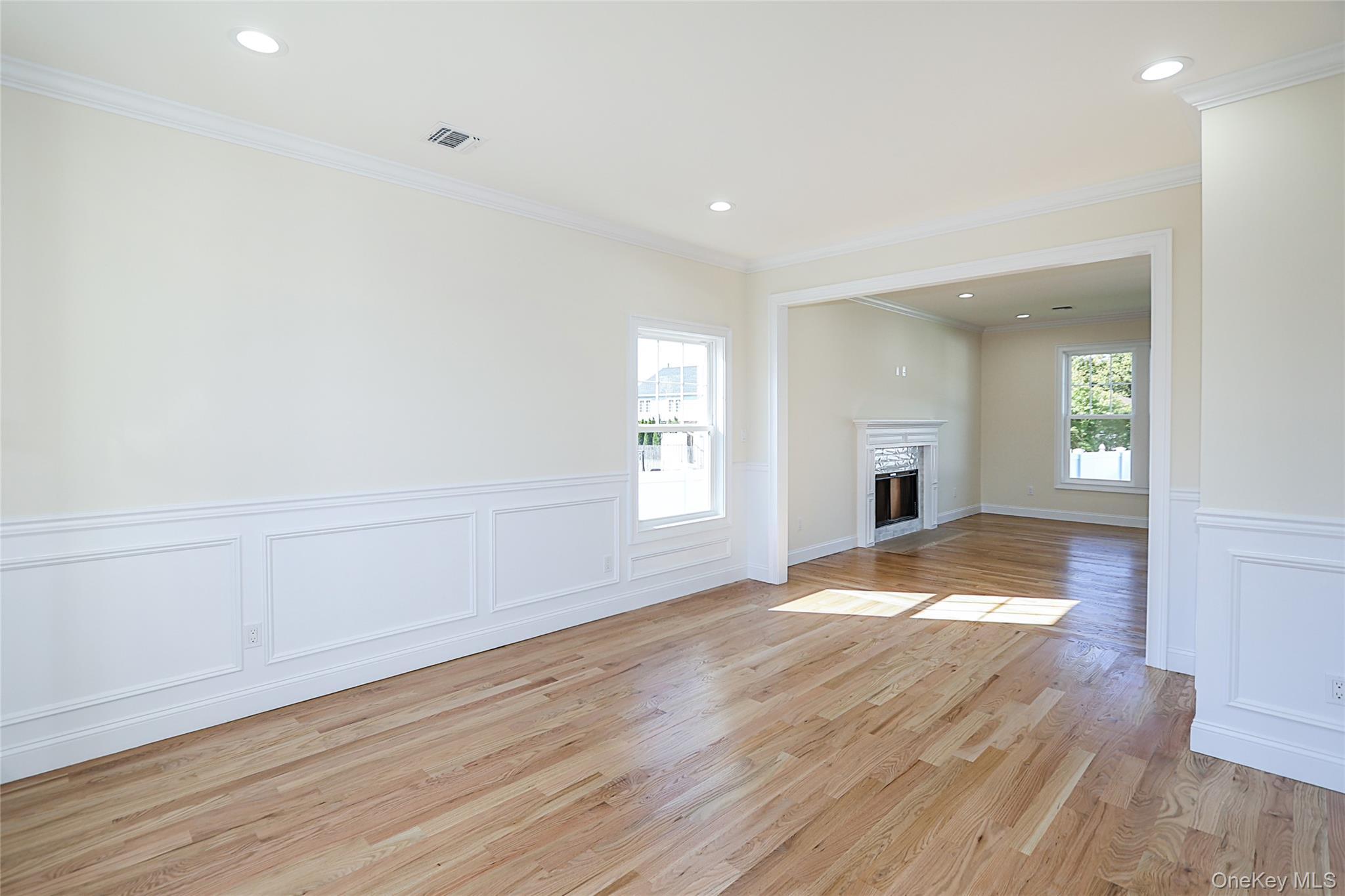 Single Family Rose Nassau County, NY 11566, MLS-885981-4