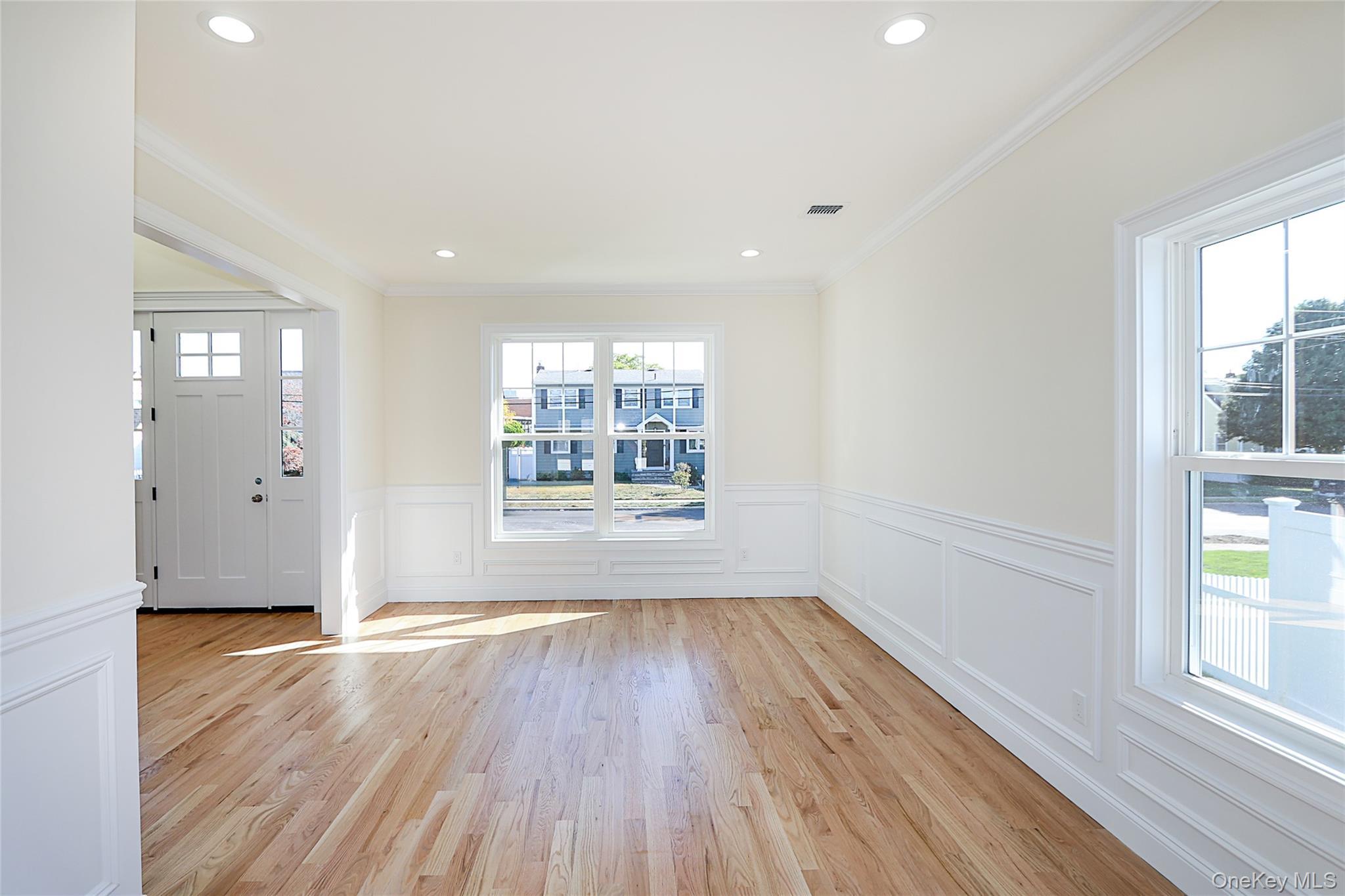 Single Family Rose Nassau County, NY 11566, MLS-885981-7