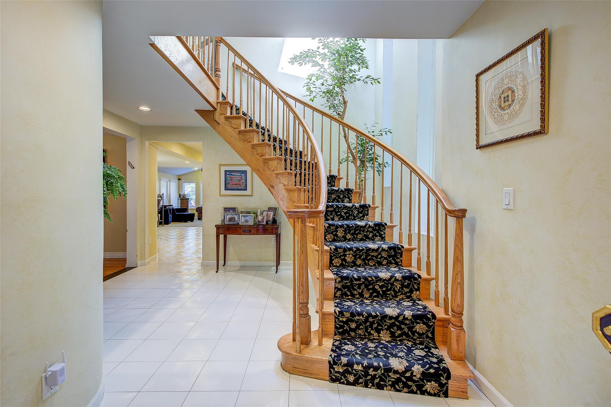 Single Family 170th  Queens, NY 11365, MLS-885994-24