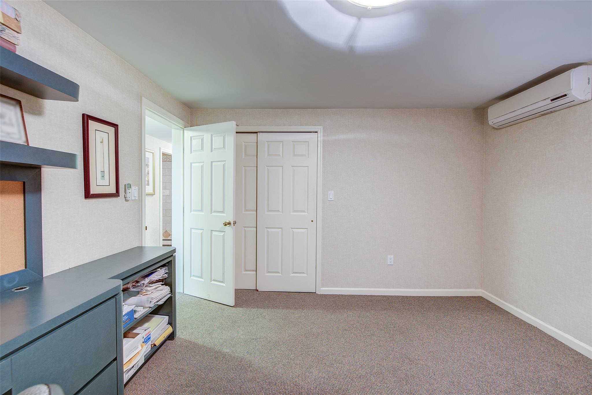 Single Family 170th  Queens, NY 11365, MLS-885994-39
