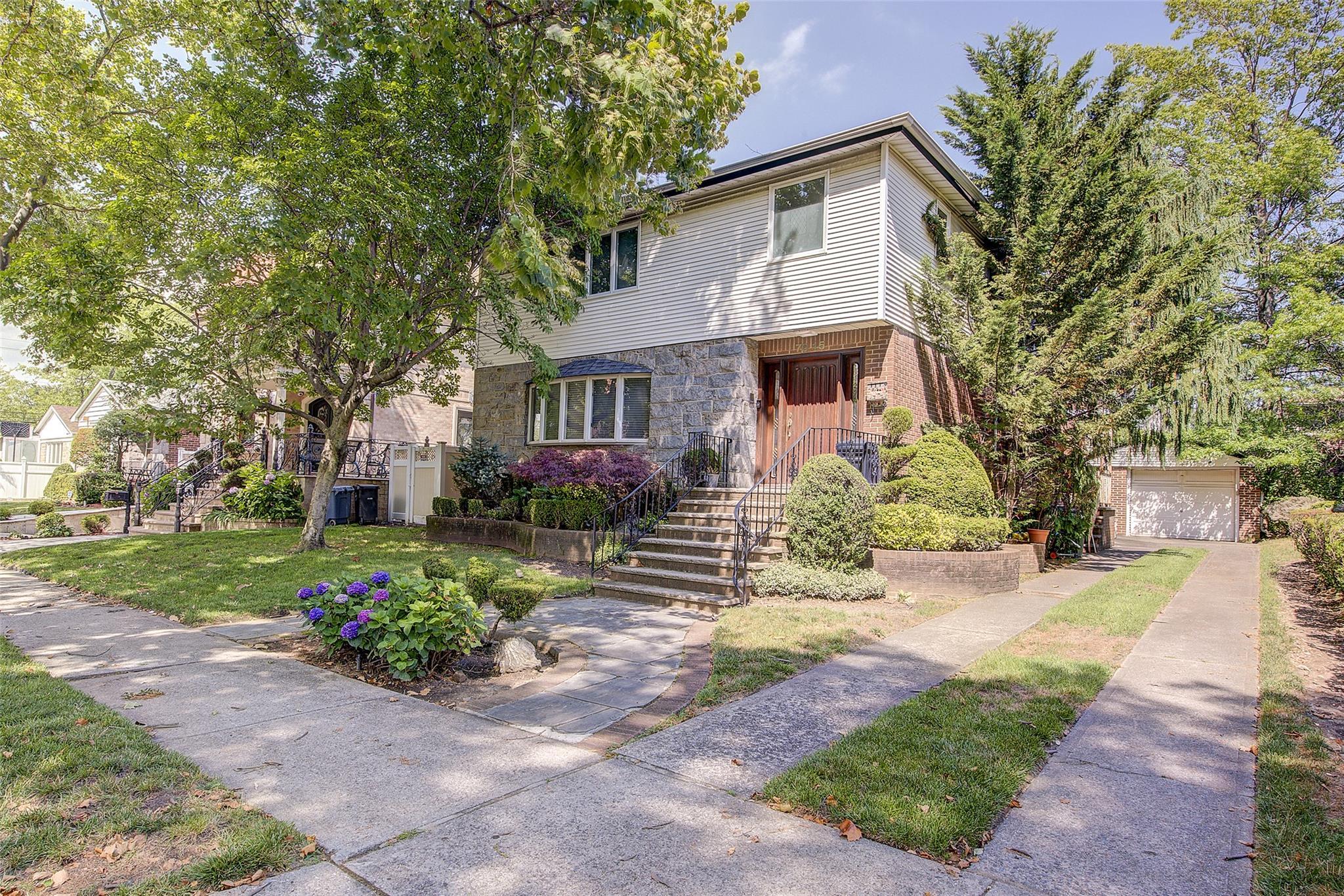 Single Family 170th  Queens, NY 11365, MLS-885994-45