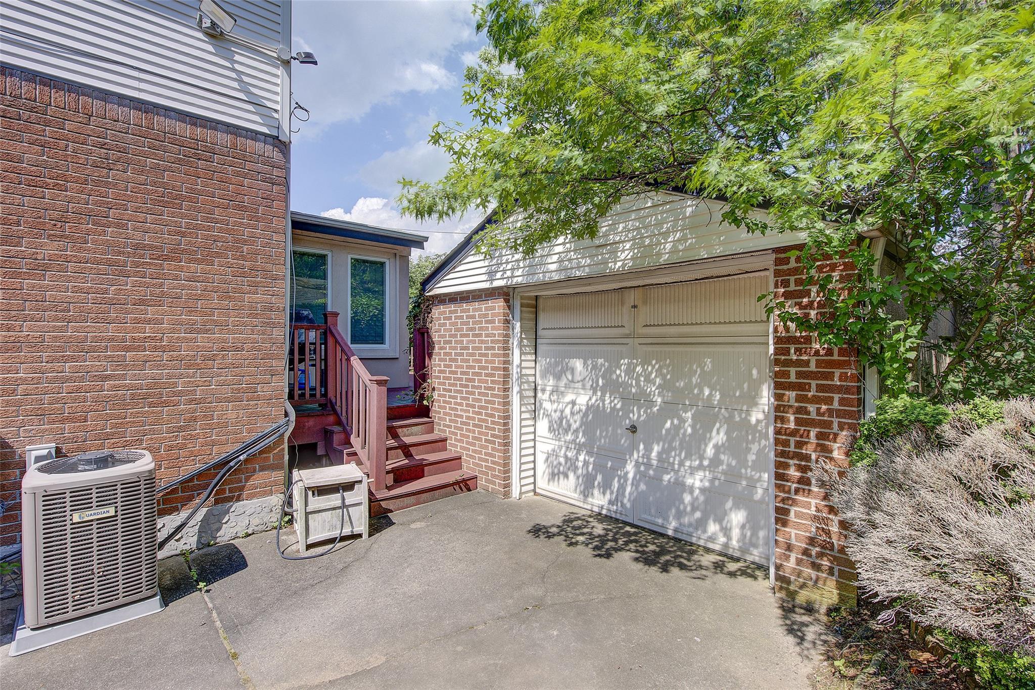 Single Family 170th  Queens, NY 11365, MLS-885994-46