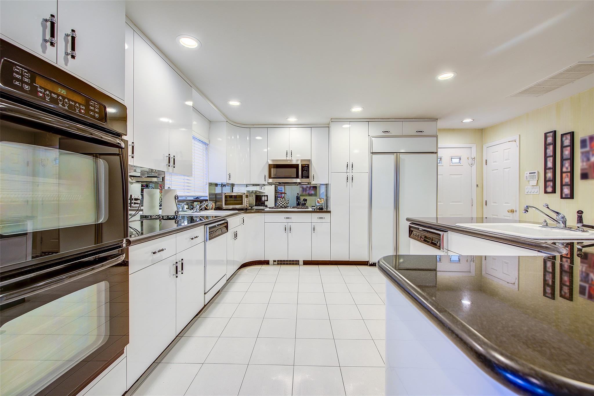 Single Family 170th  Queens, NY 11365, MLS-885994-6