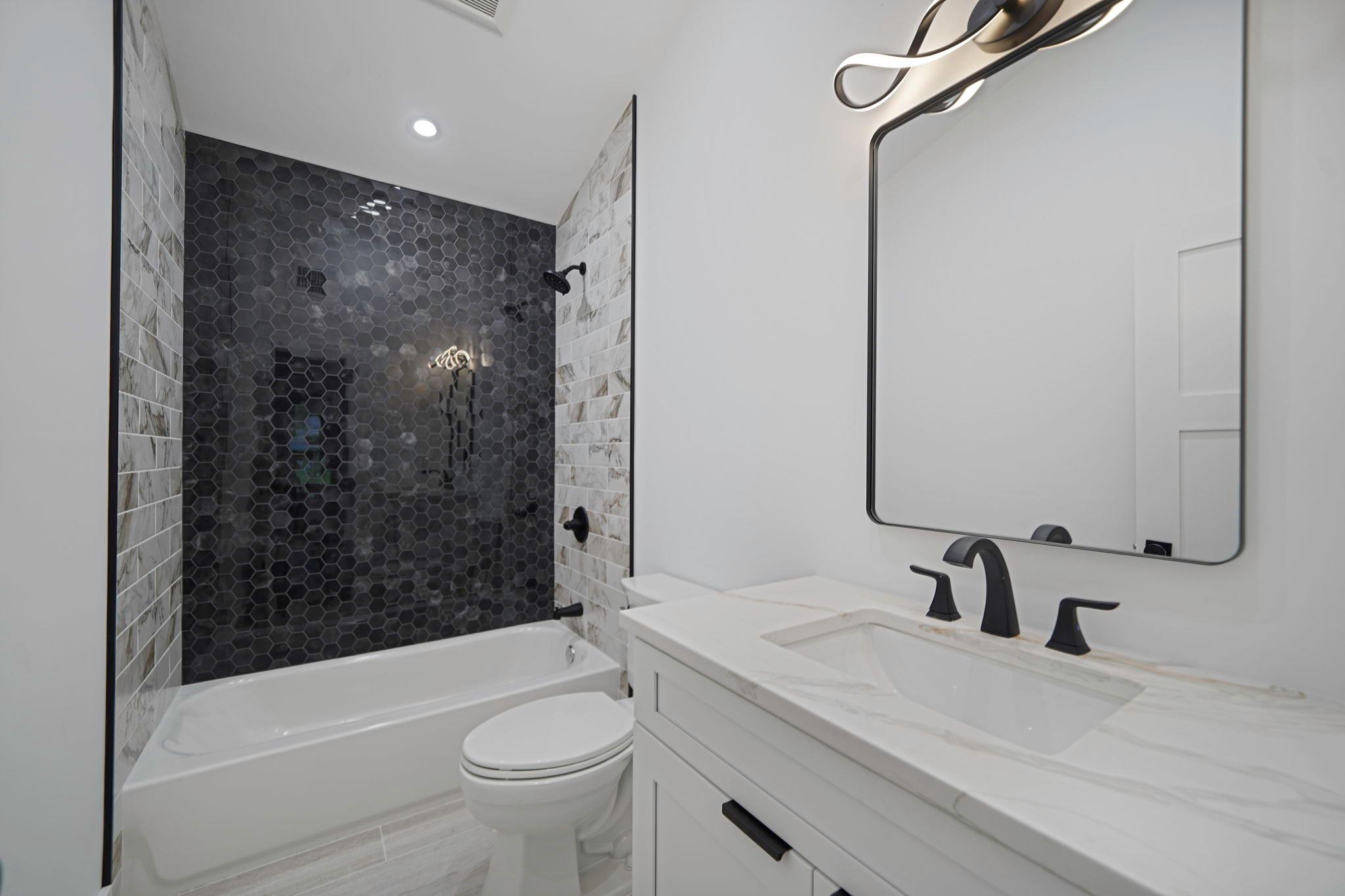 Single Family Friendly Suffolk County, NY 11787, MLS-886033-27