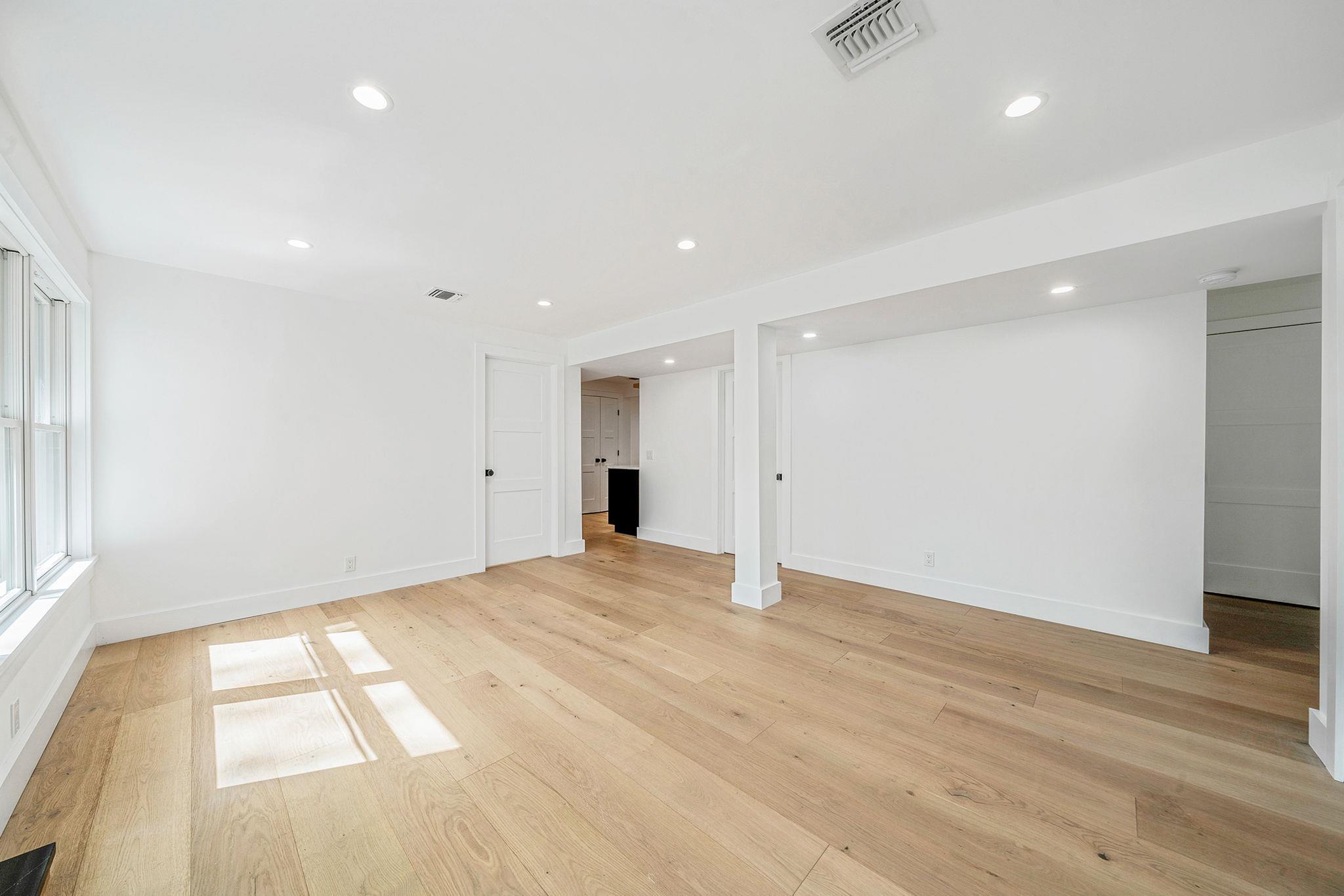 Single Family Friendly Suffolk County, NY 11787, MLS-886033-34