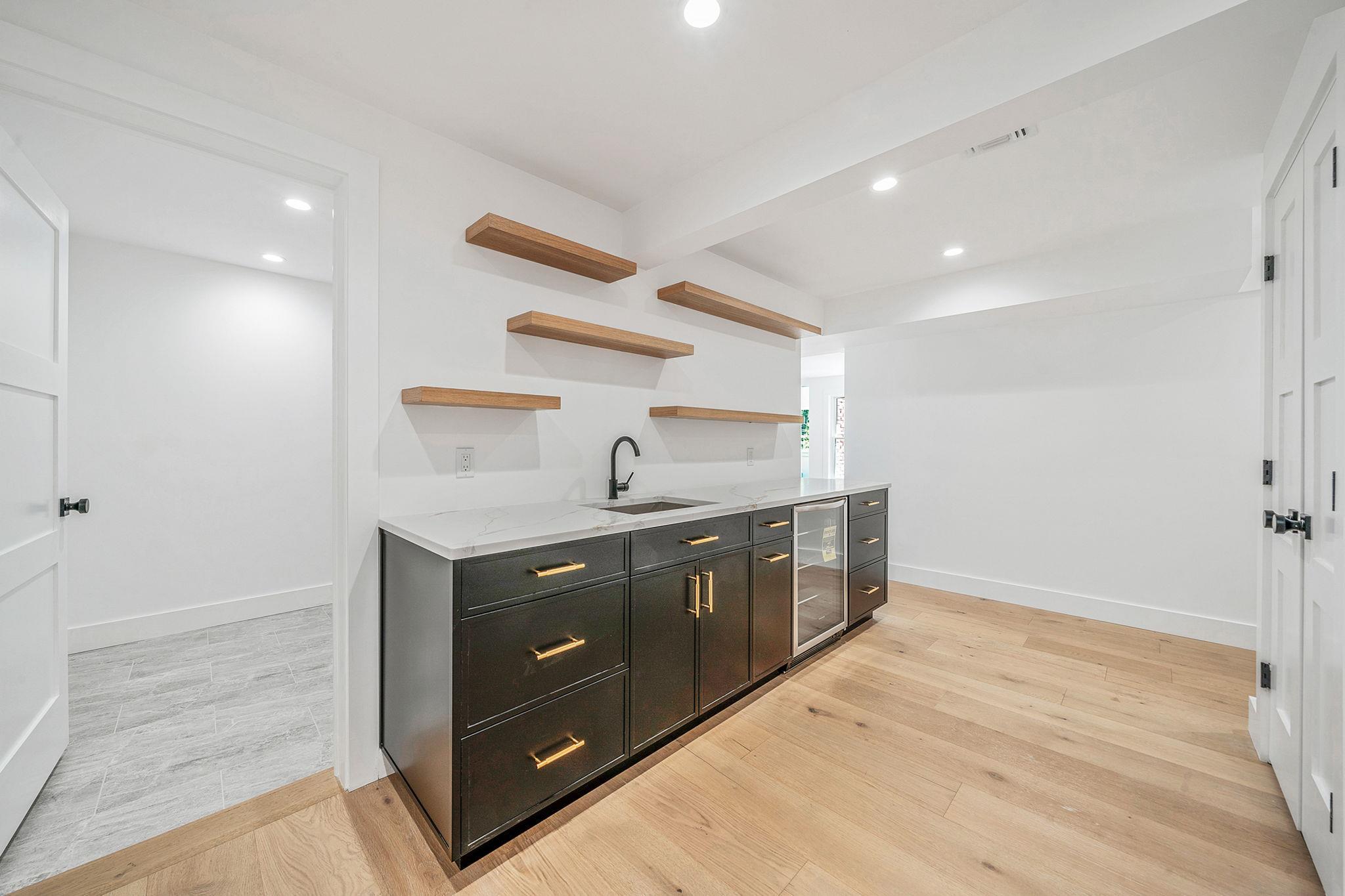 Single Family Friendly Suffolk County, NY 11787, MLS-886033-35