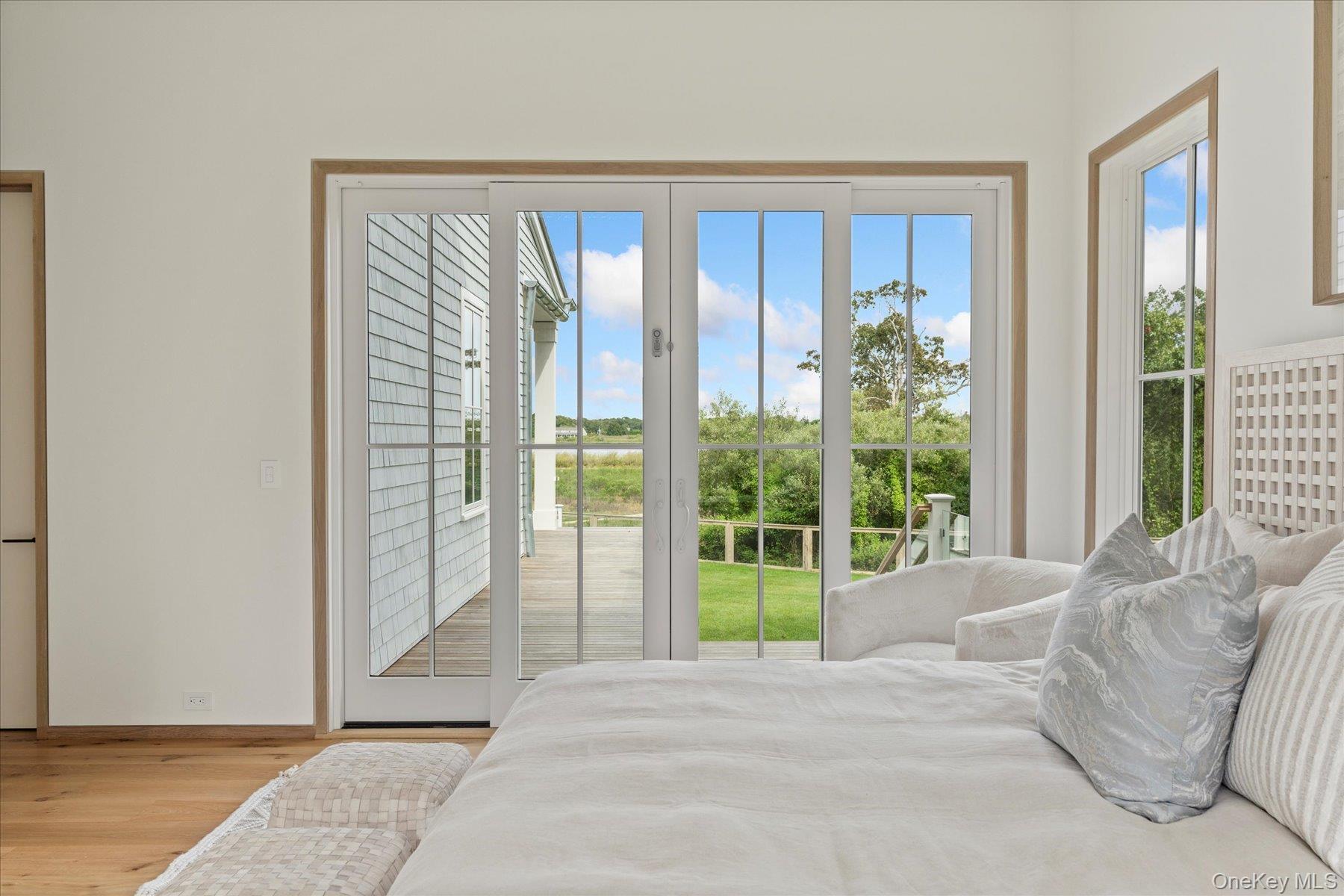 Single Family Main Suffolk County, NY 11978, MLS-886050-20