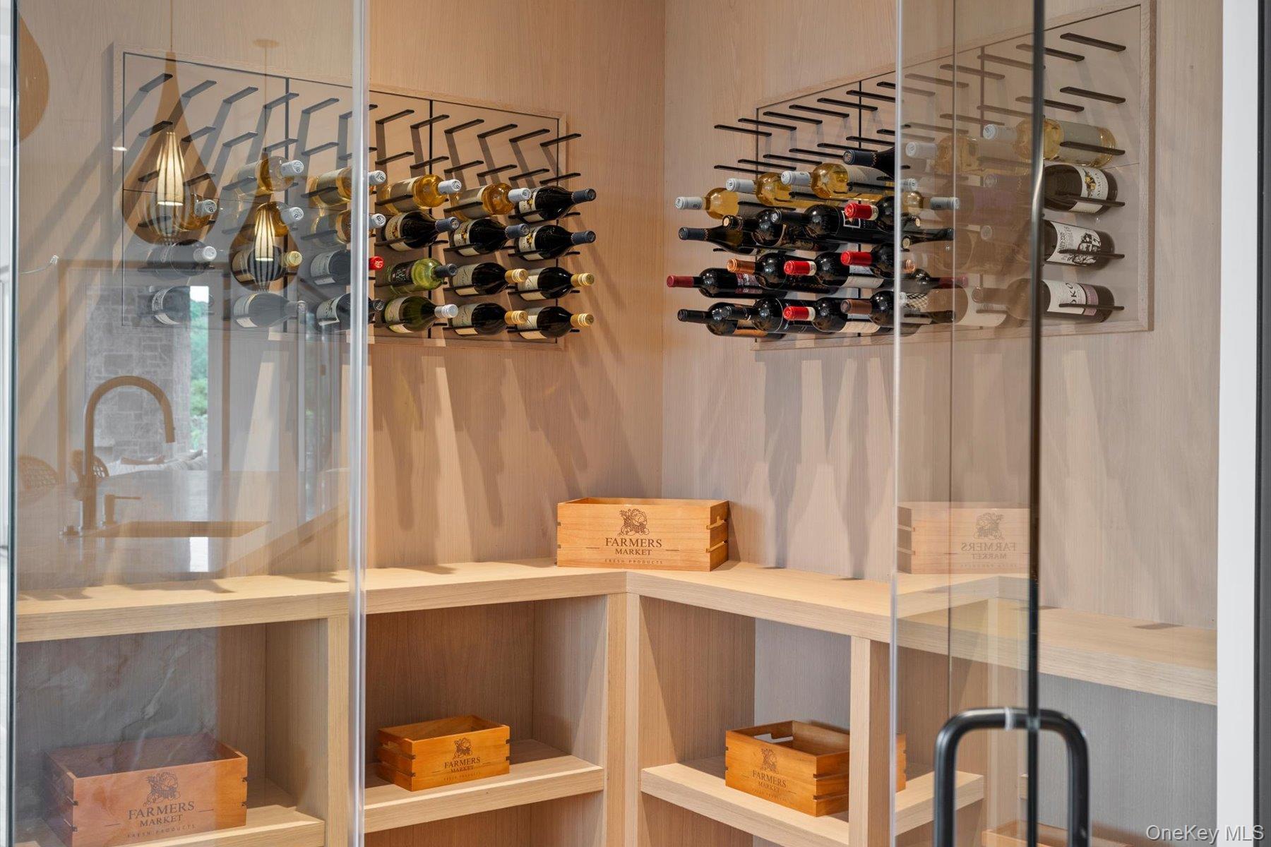 Single Family Main Suffolk County, NY 11978, MLS-886050-9