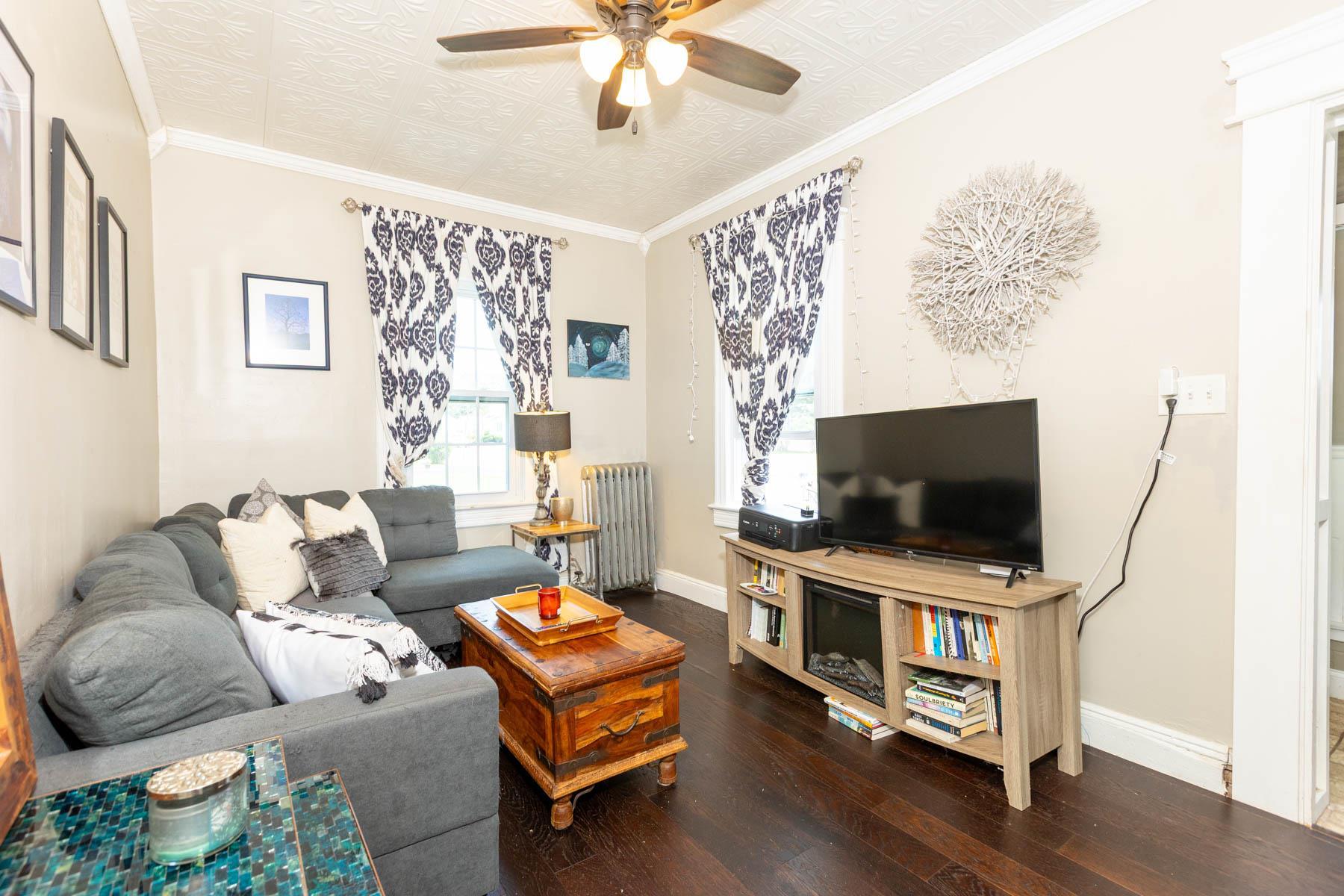 Single Family Andrew  Suffolk County, NY 11752, MLS-886086-7