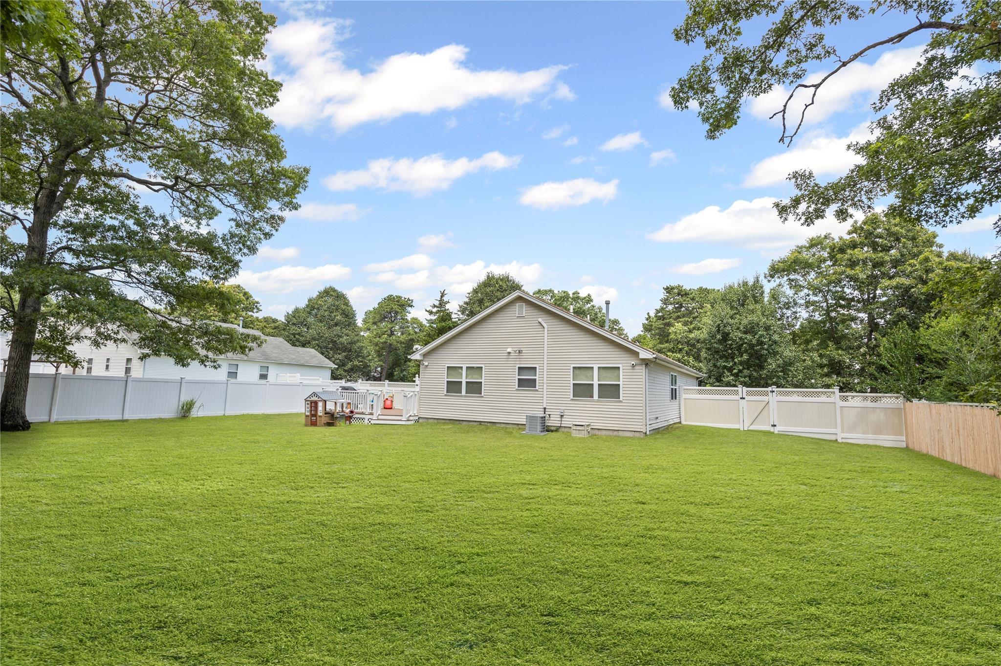 Single Family Nicole  Suffolk County, NY 11727, MLS-886159-17
