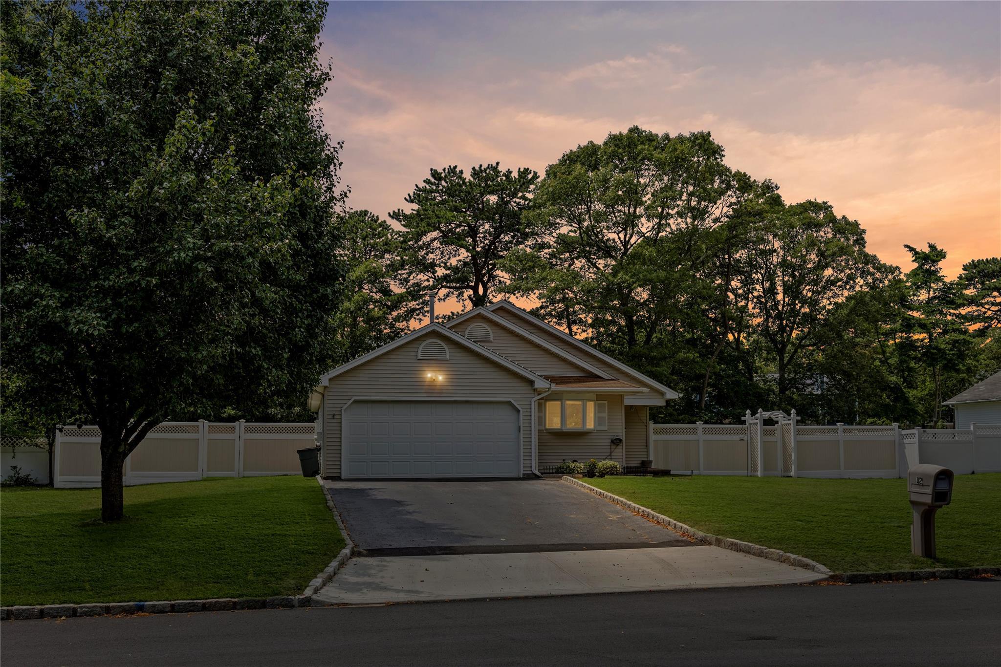 Single Family Nicole  Suffolk County, NY 11727, MLS-886159-2