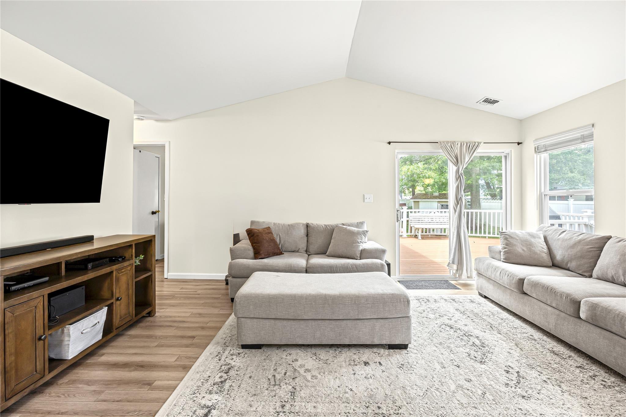 Single Family Nicole  Suffolk County, NY 11727, MLS-886159-6