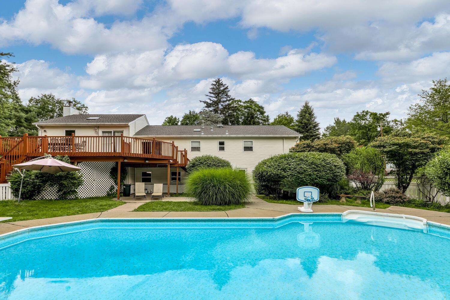 Single Family Lime Kiln Rockland County, NY 10901, MLS-886171-11