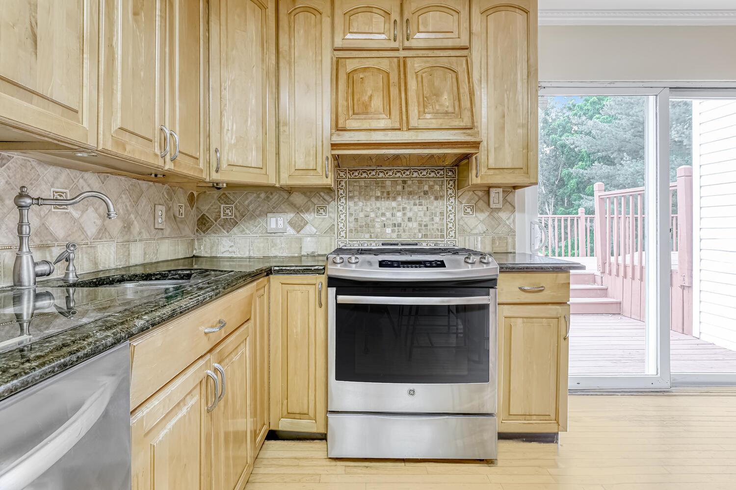 Single Family Lime Kiln Rockland County, NY 10901, MLS-886171-17